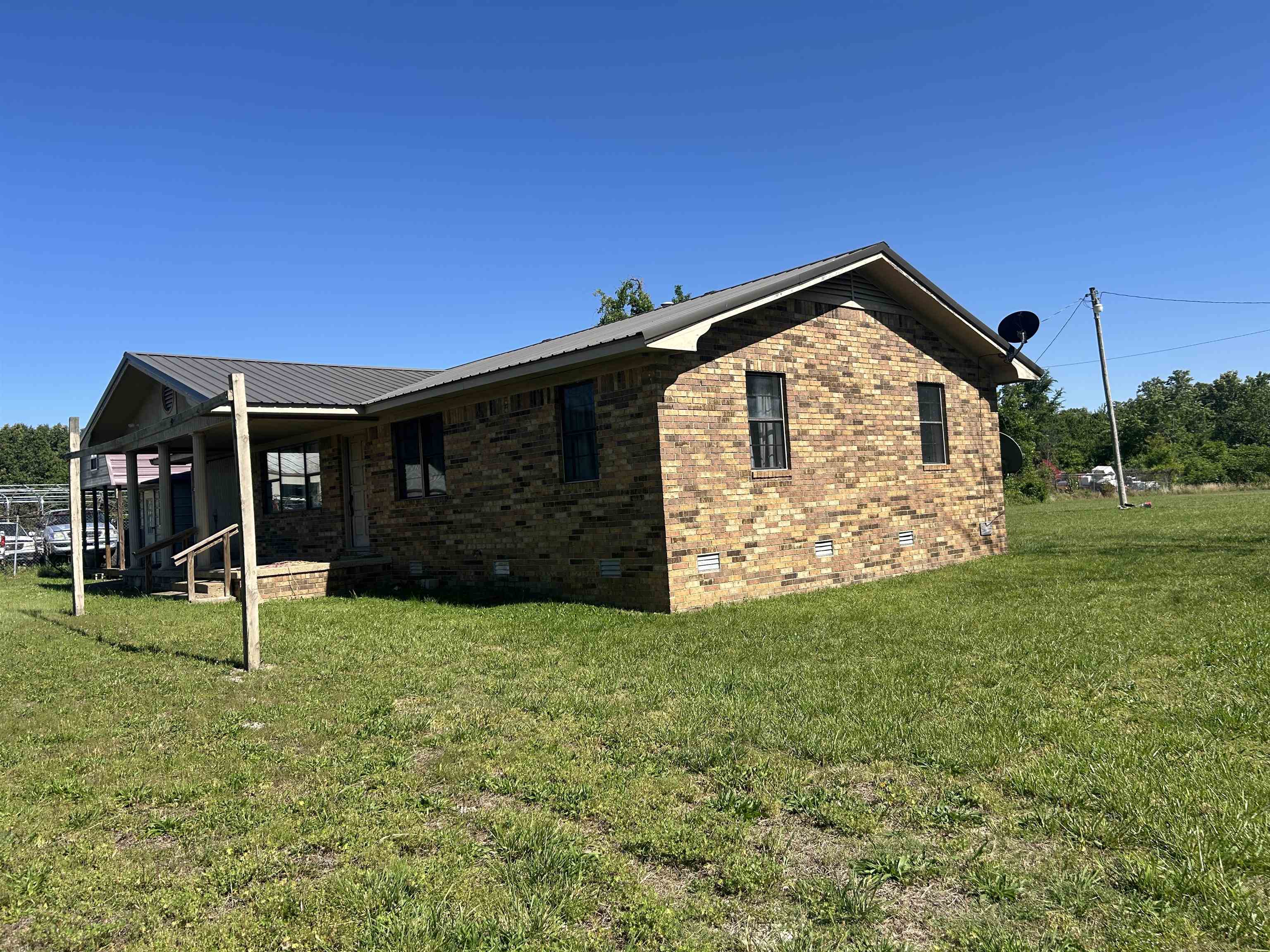 1343 Hwy 62/412  Highland, AR