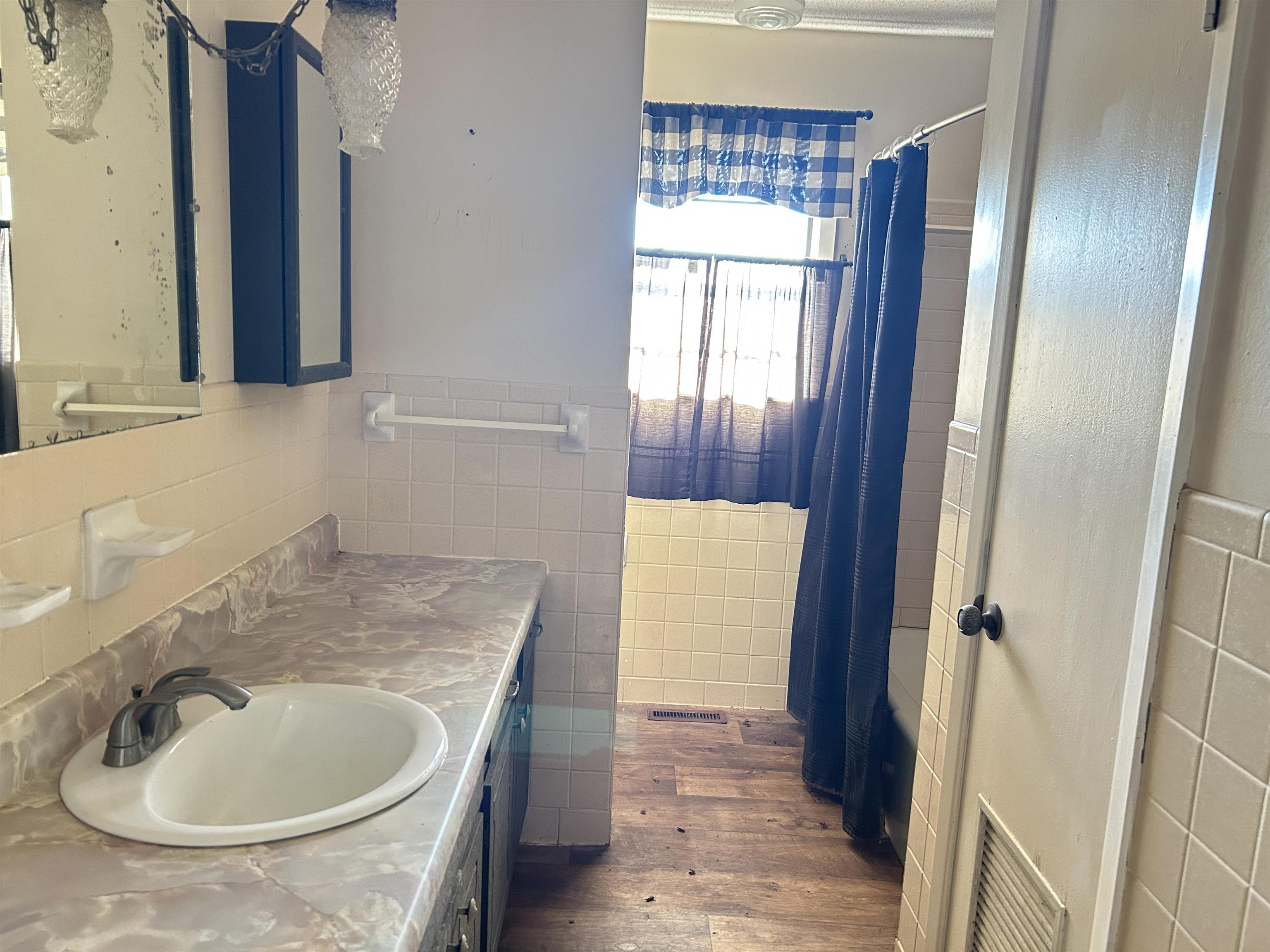 1343 Hwy 62/412  Highland, AR