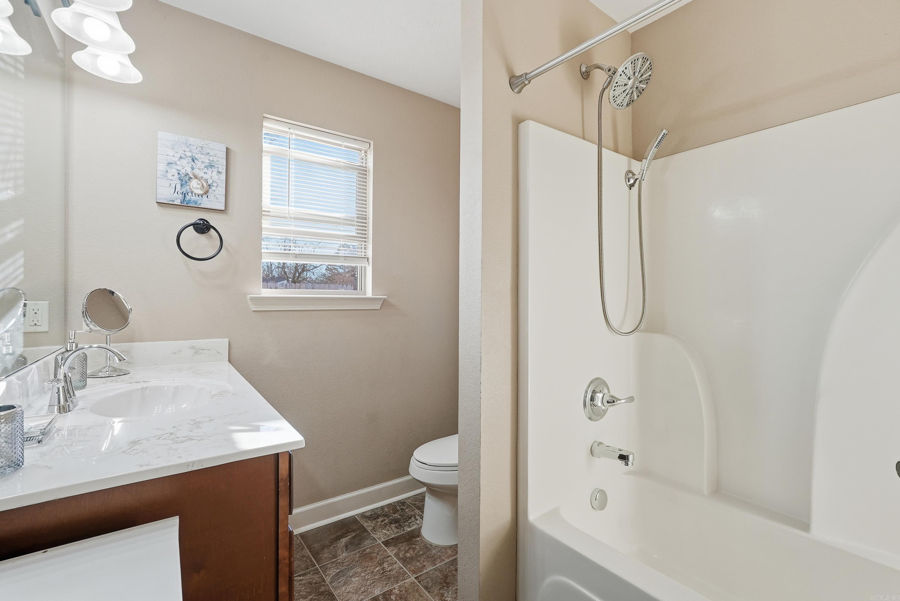 702 N Cedar St  Morrilton, AR