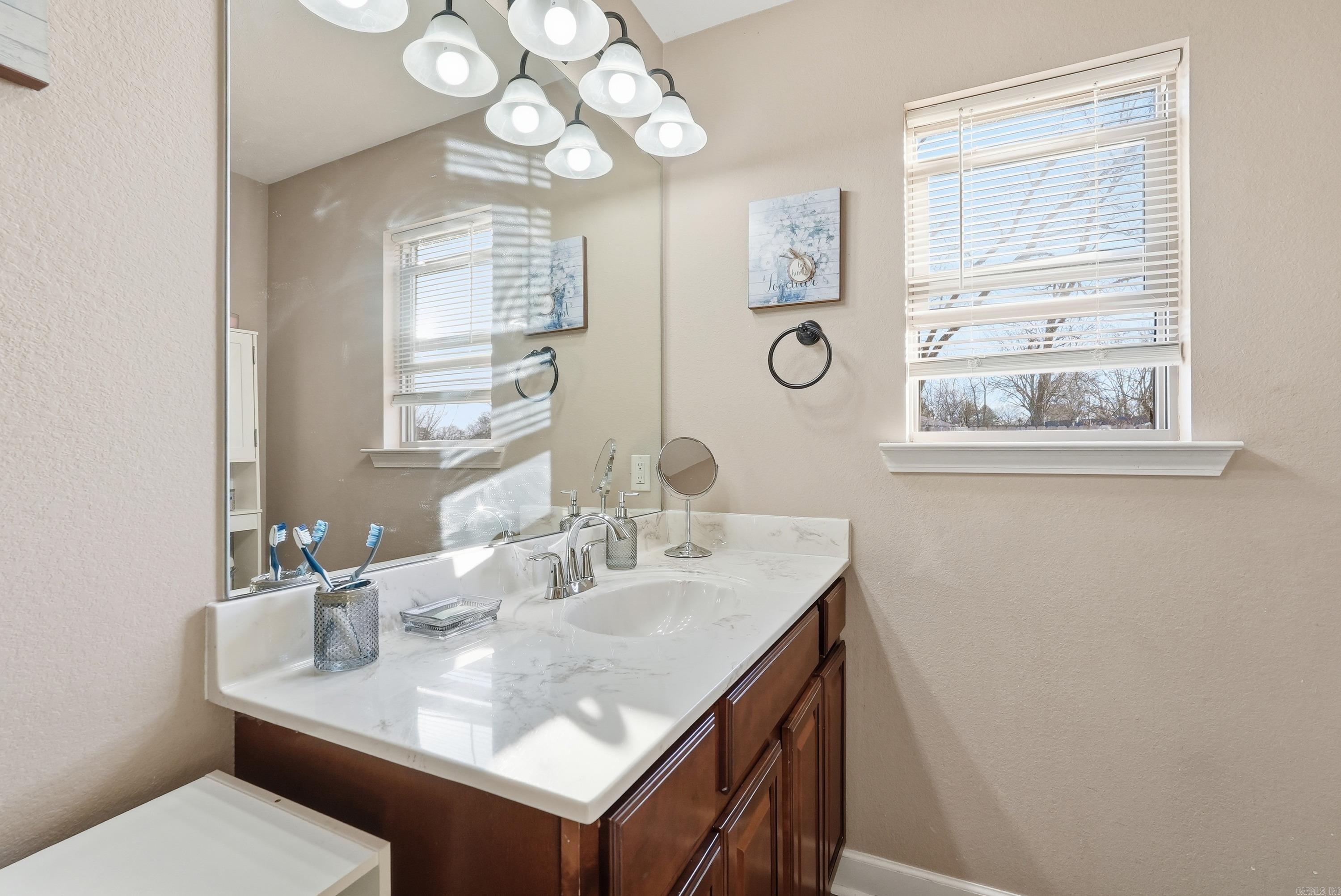 702 N Cedar St  Morrilton, AR