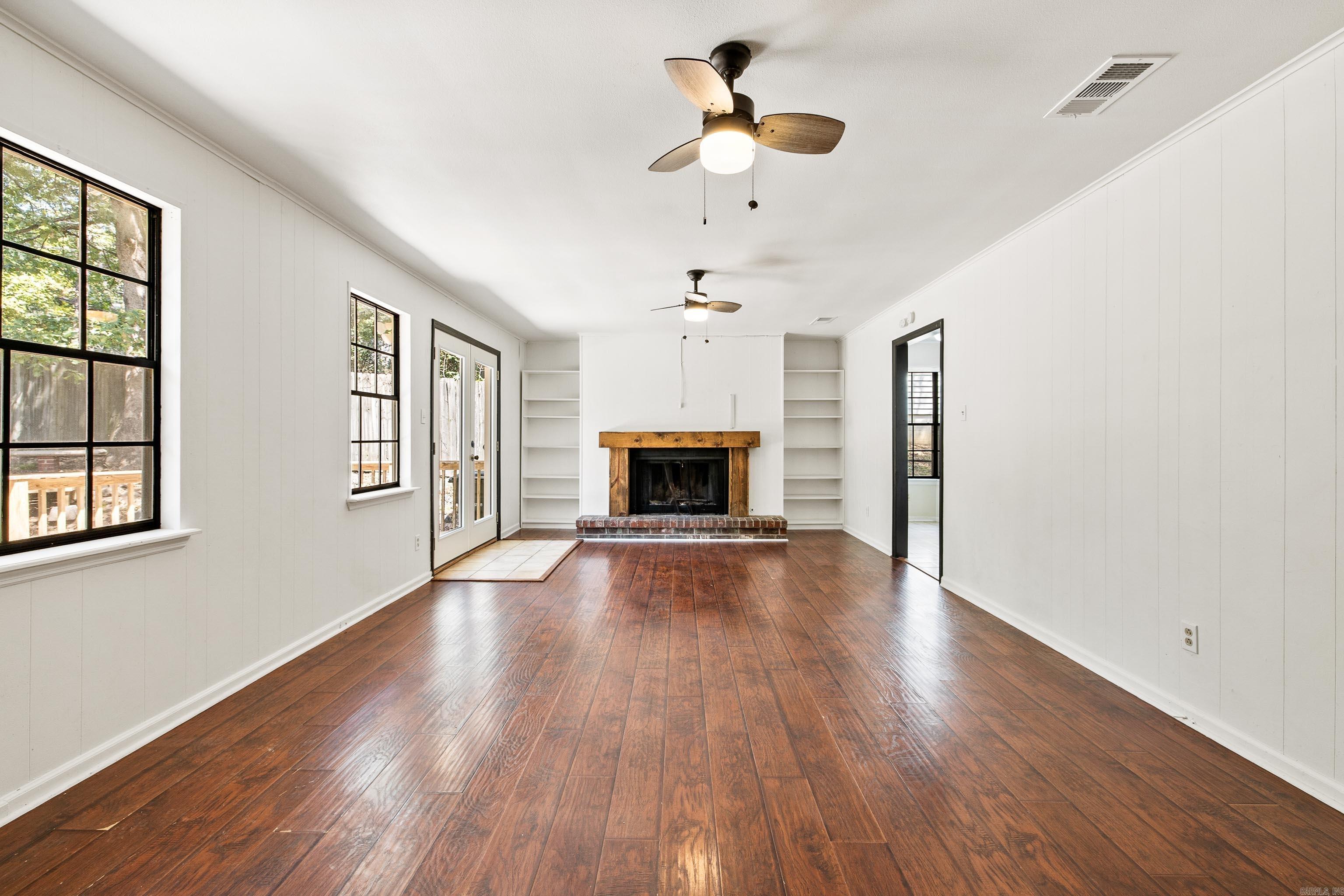 22 Flourite  Little Rock, AR