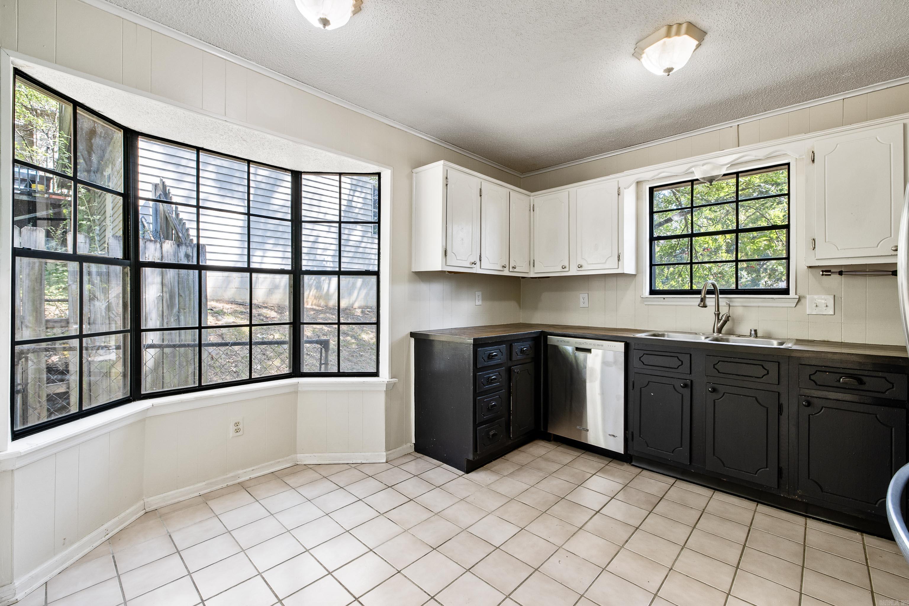 22 Flourite  Little Rock, AR