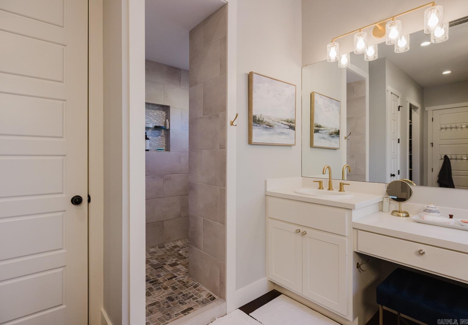 1082 Snow Creek  Alexander, AR