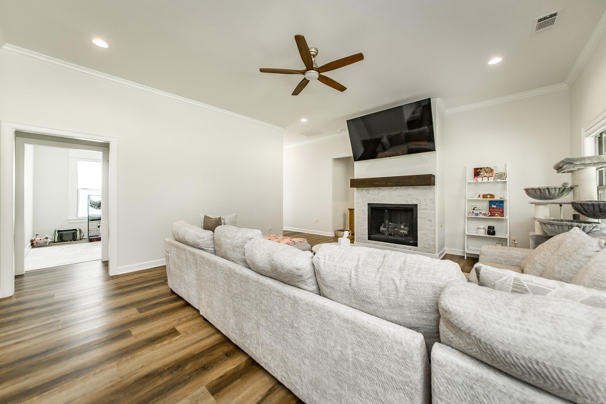 13129 Smarty Jones  Scott, AR