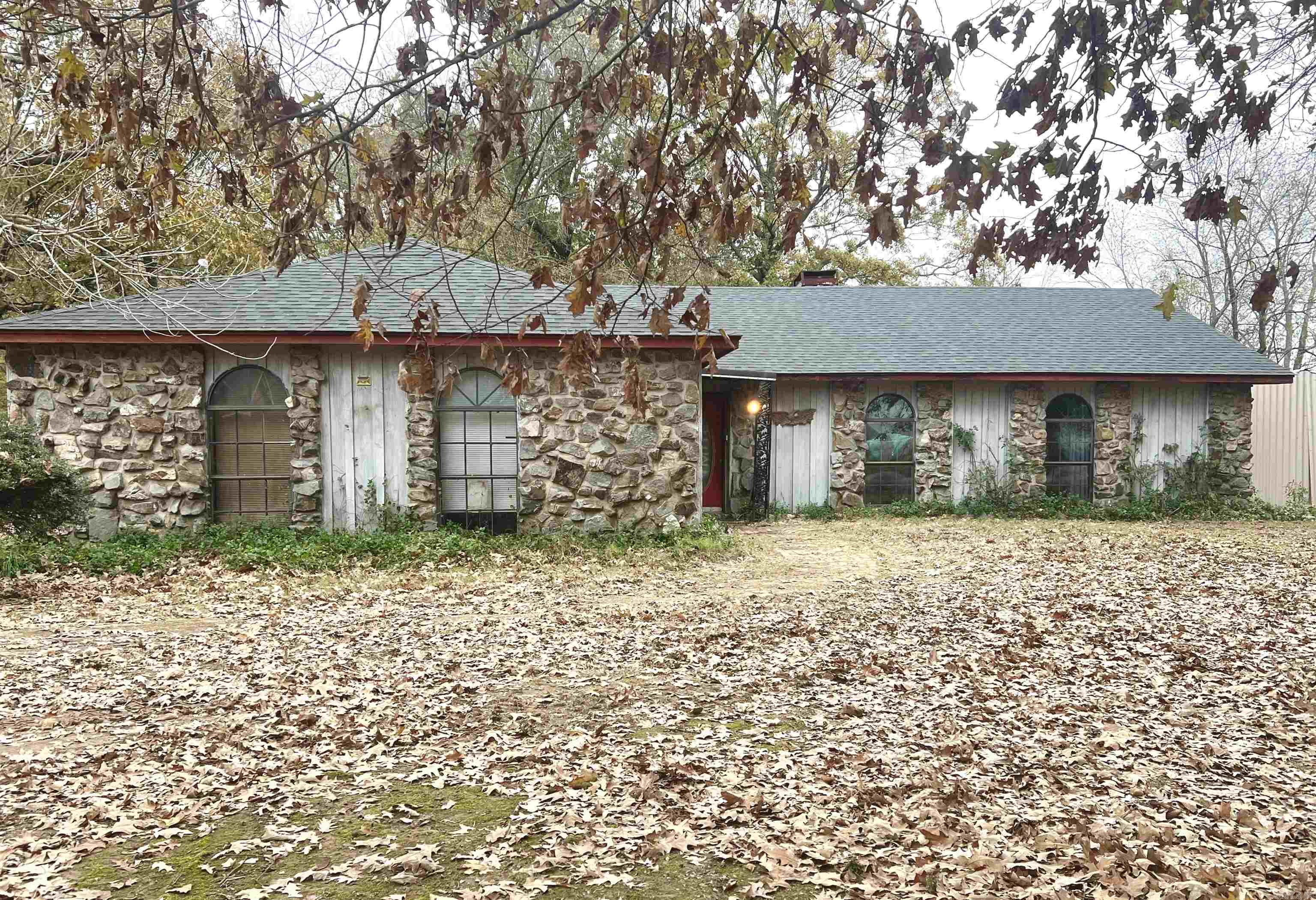 100 Sherwood  McGehee, AR