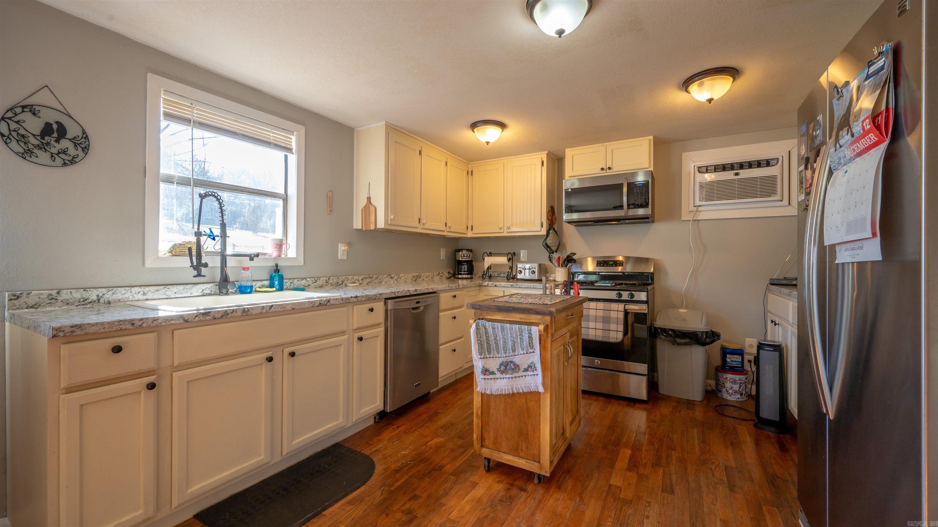 2920 Cave Creek  Batesville, AR