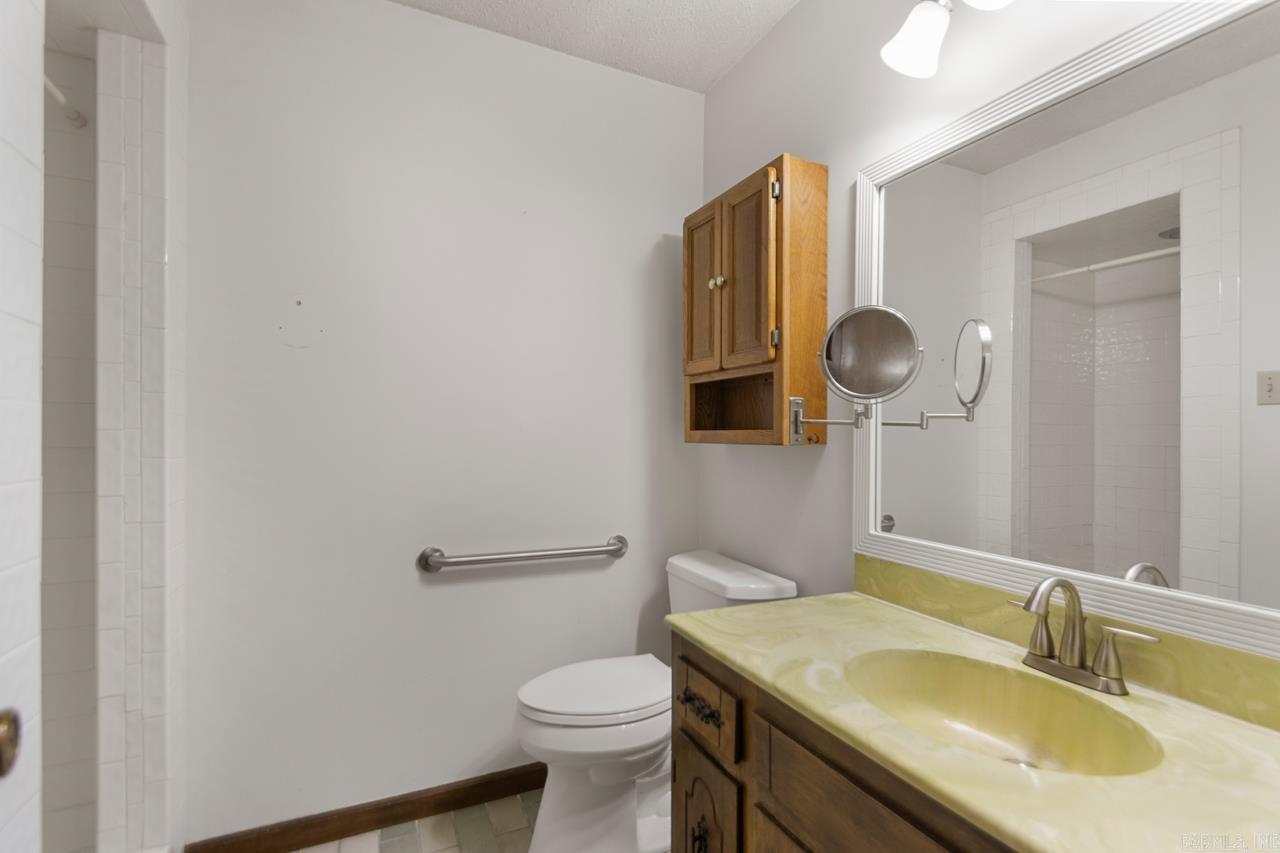 9460 Robin Ln  Sherwood, AR