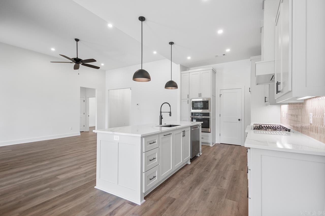 7121 Carl Moren Road Hensley, AR 72065