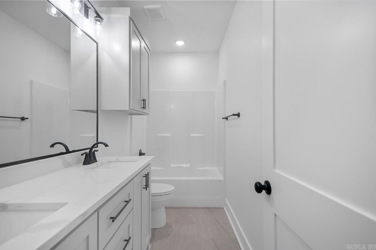 7121 Carl Moren Road Hensley, AR 72065