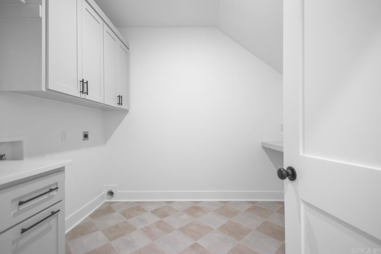 7121 Carl Moren Road Hensley, AR 72065