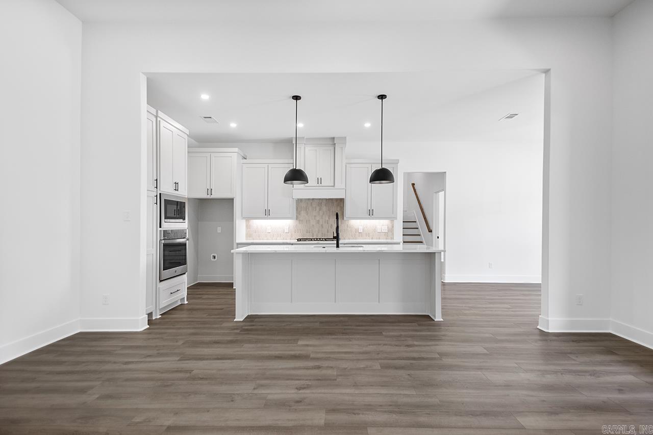 7121 Carl Moren Road  Hensley, AR