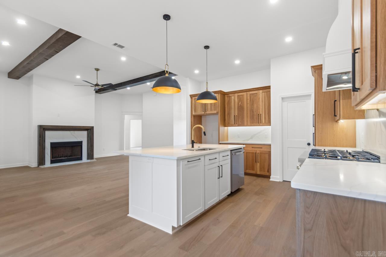 5676 Shore Drive  Hensley, AR