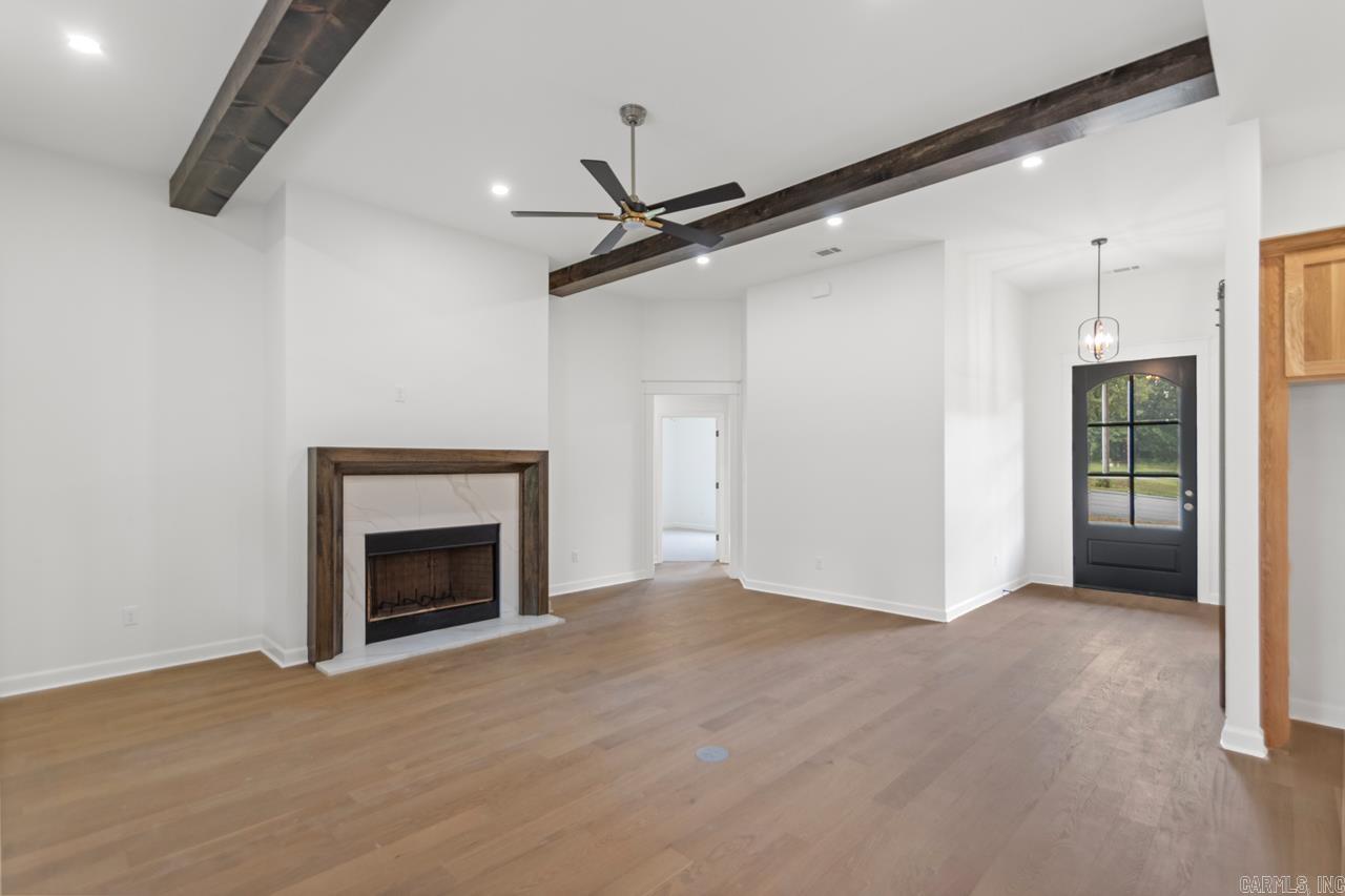 5676 Shore Drive  Hensley, AR