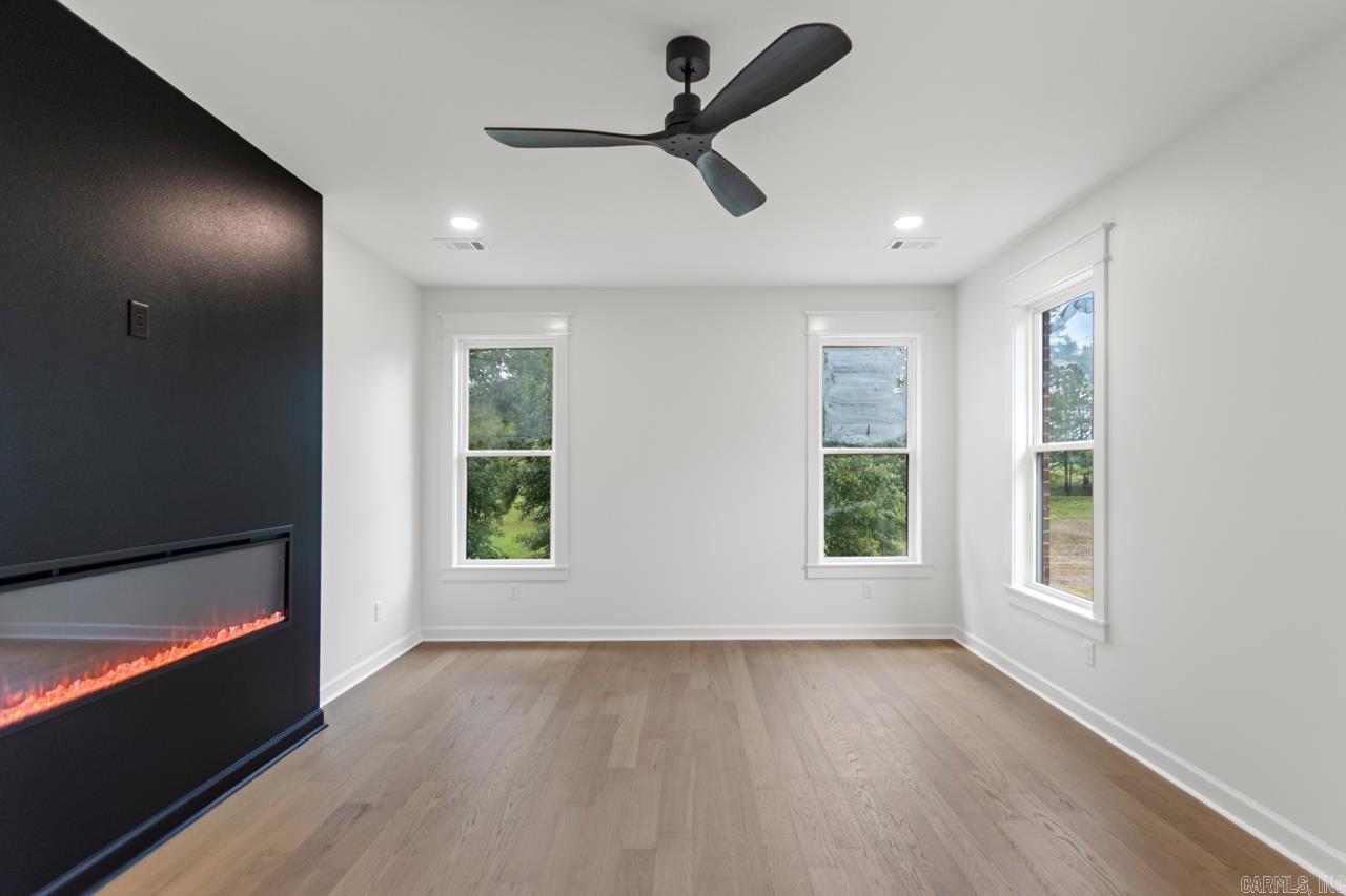 5676 Shore Drive  Hensley, AR