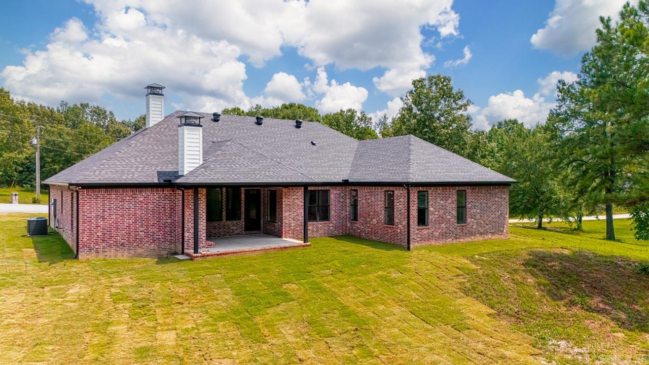 5676 Shore Drive  Hensley, AR