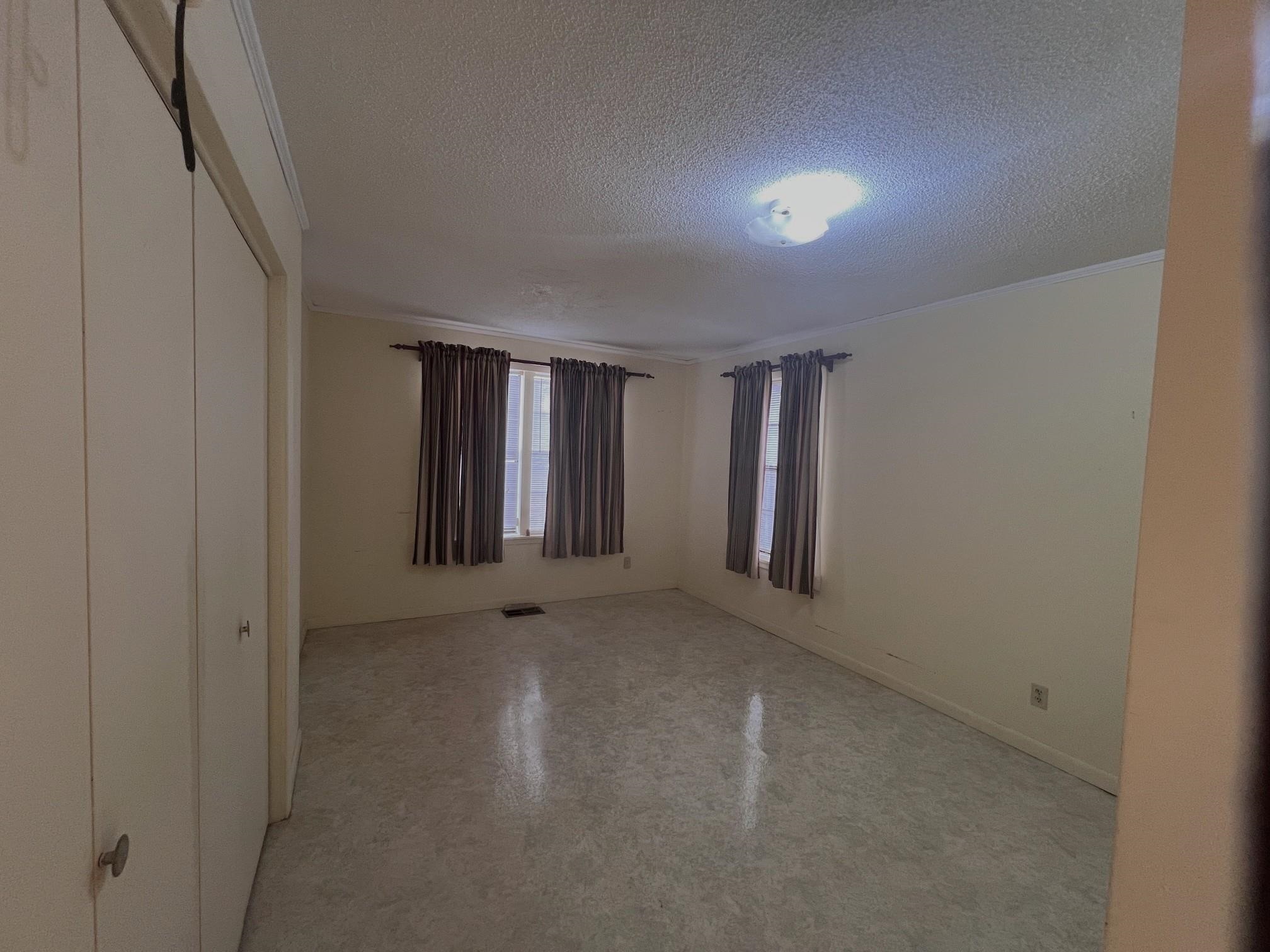 1201 E Main  Mountain View, AR