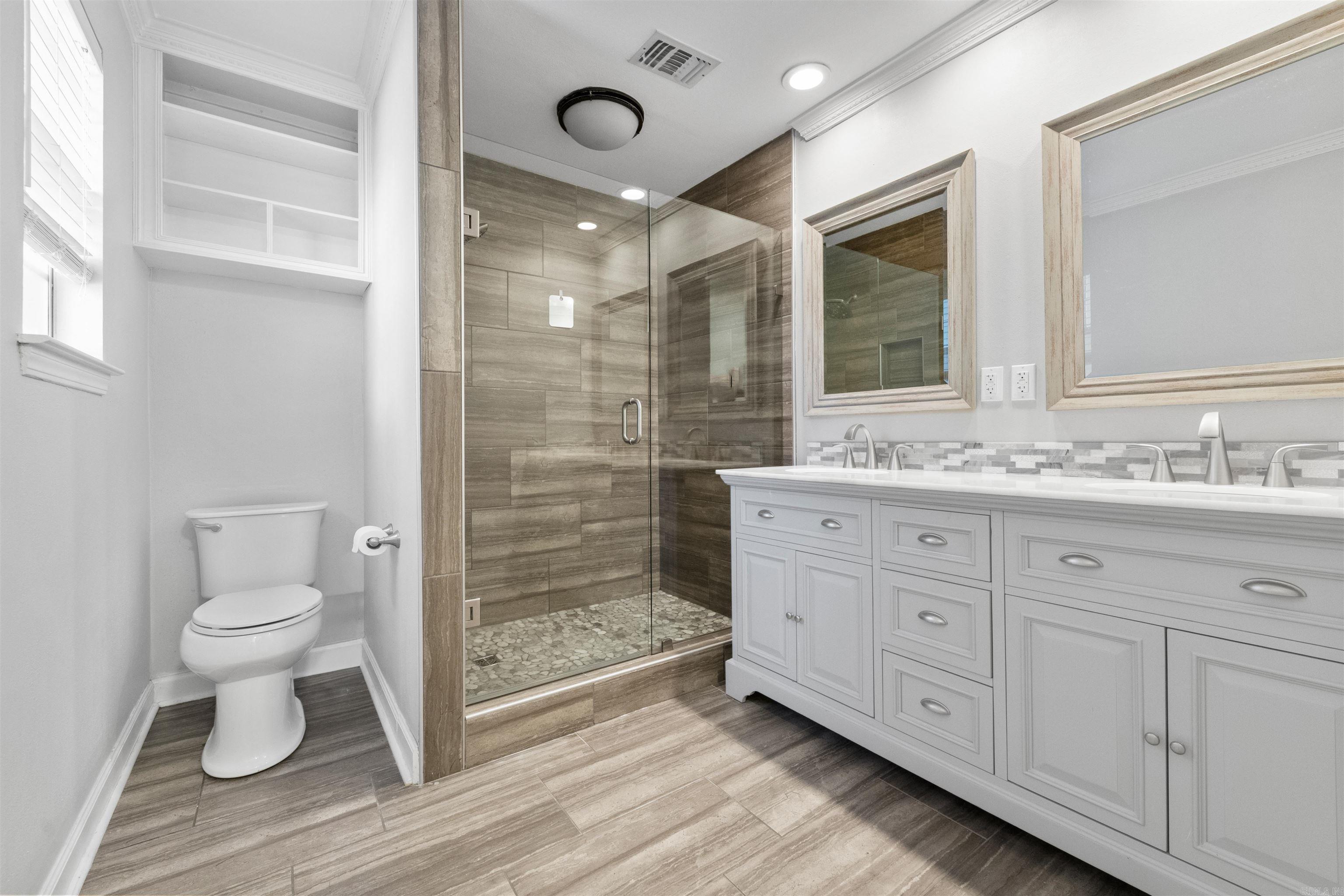 8 Dove Creek  North Little Rock, AR