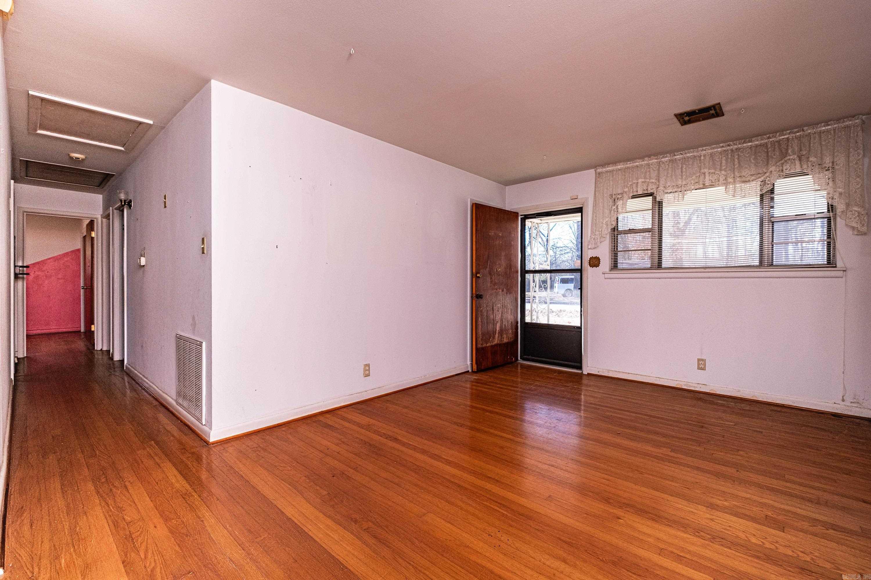 10925 Legion Hut  Mabelvale, AR