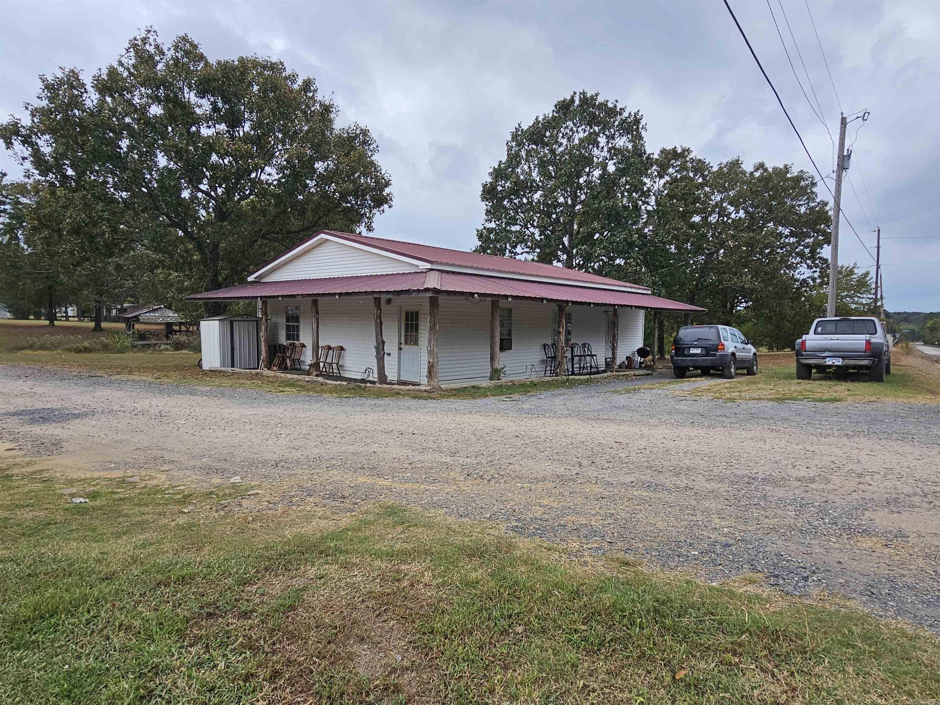 3613 Hwy 8  Mena, AR