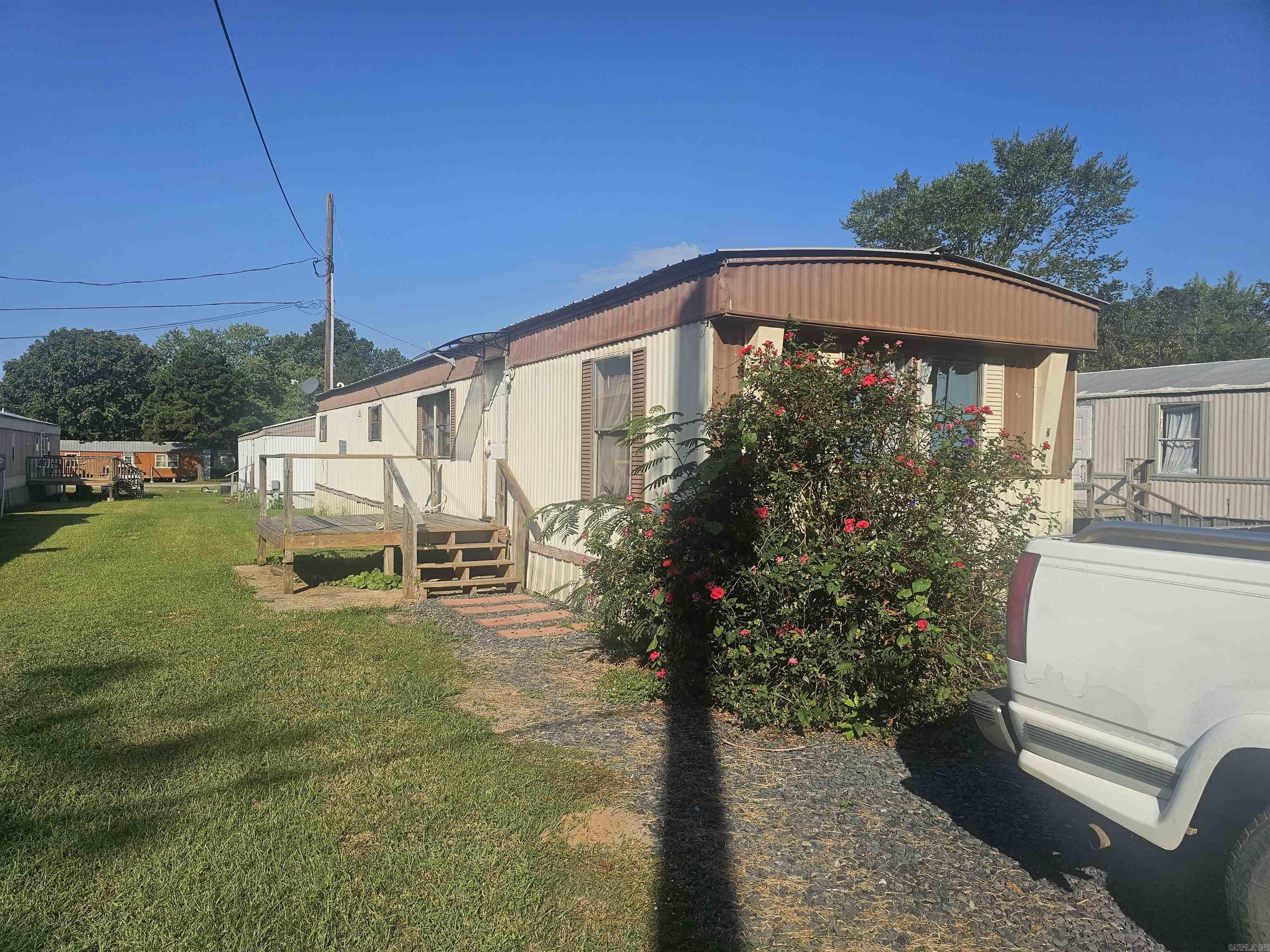 3613 Hwy 8  Mena, AR