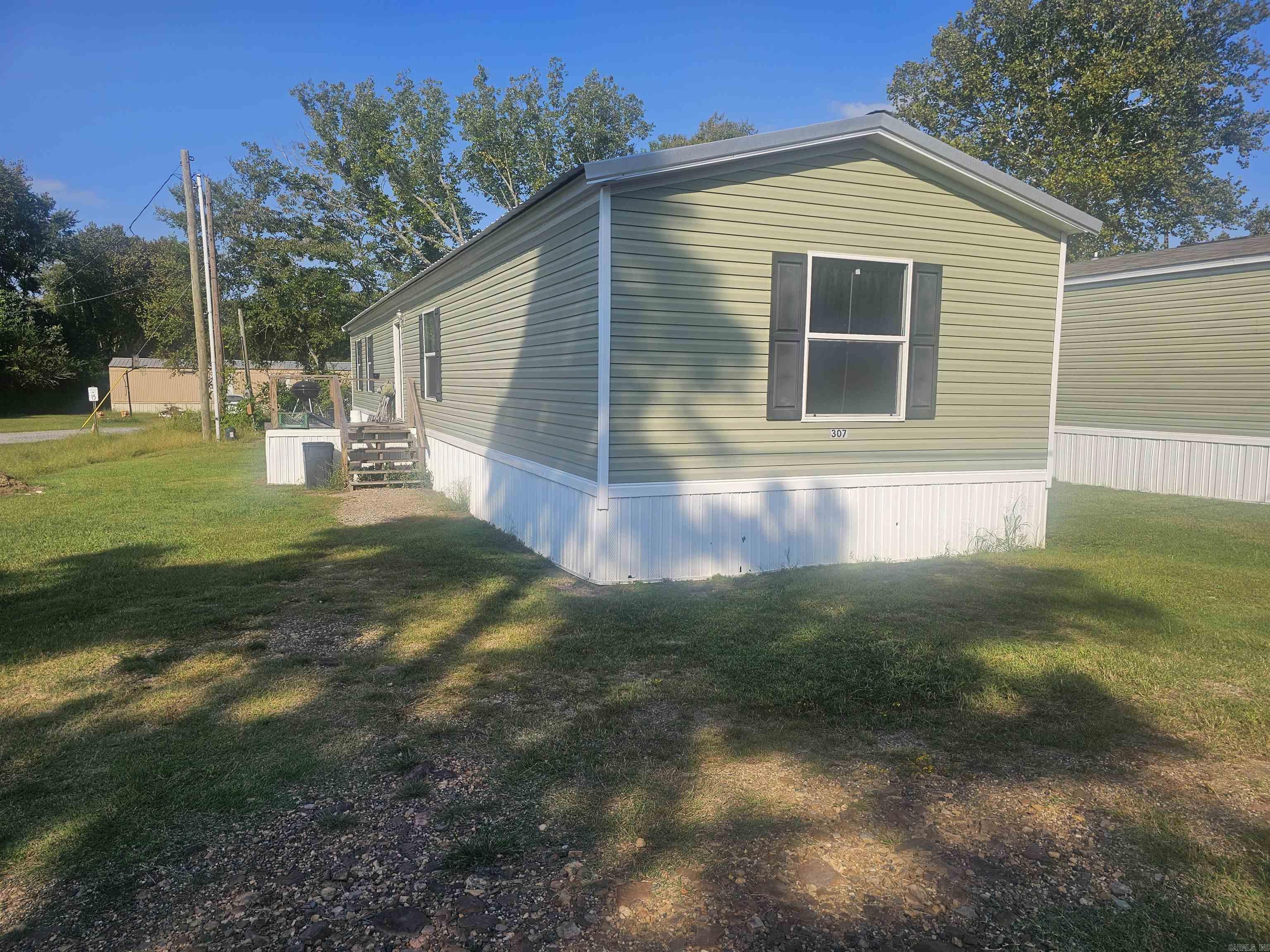 3613 Hwy 8  Mena, AR