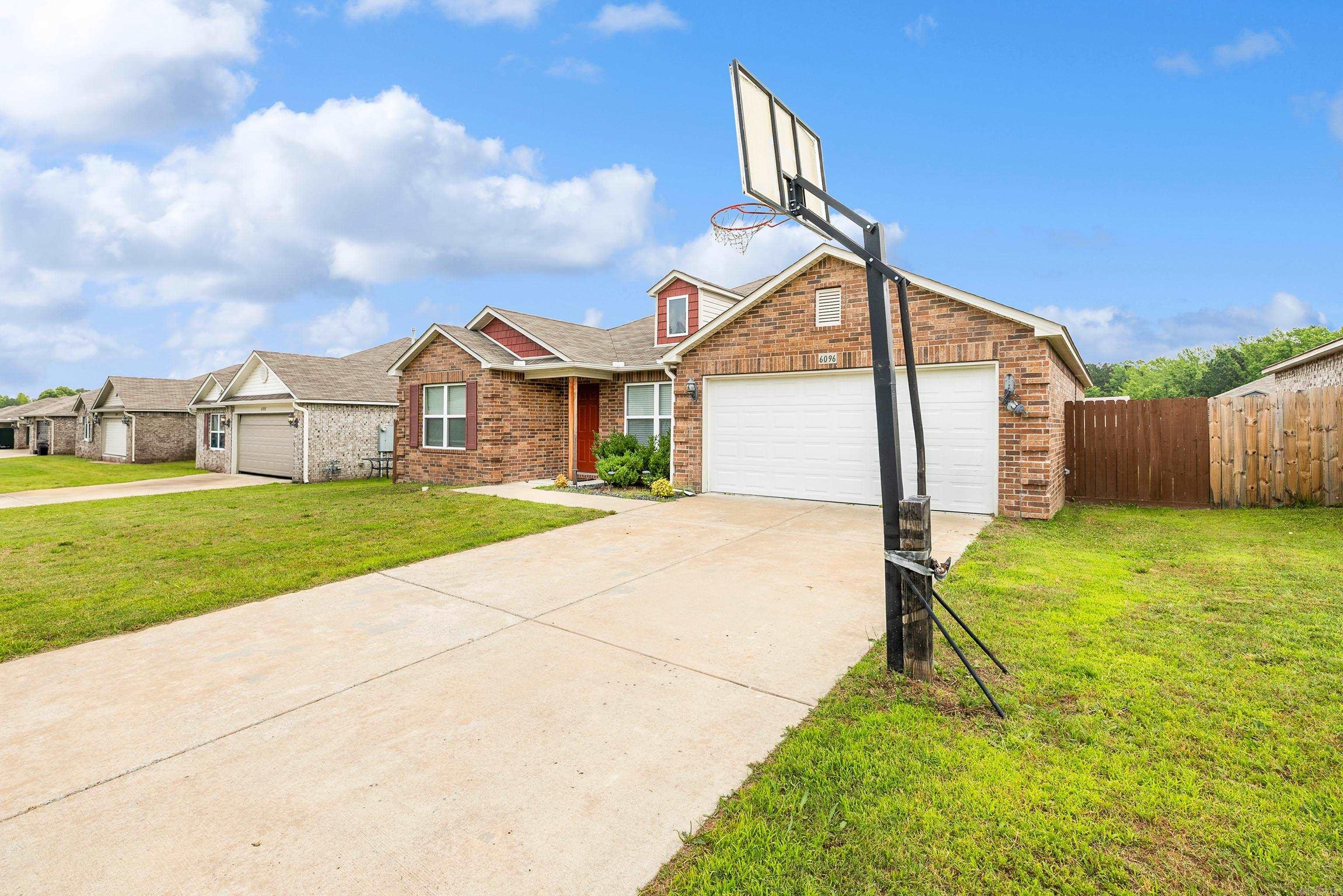 6096 Saddle Hill  Alexander, AR