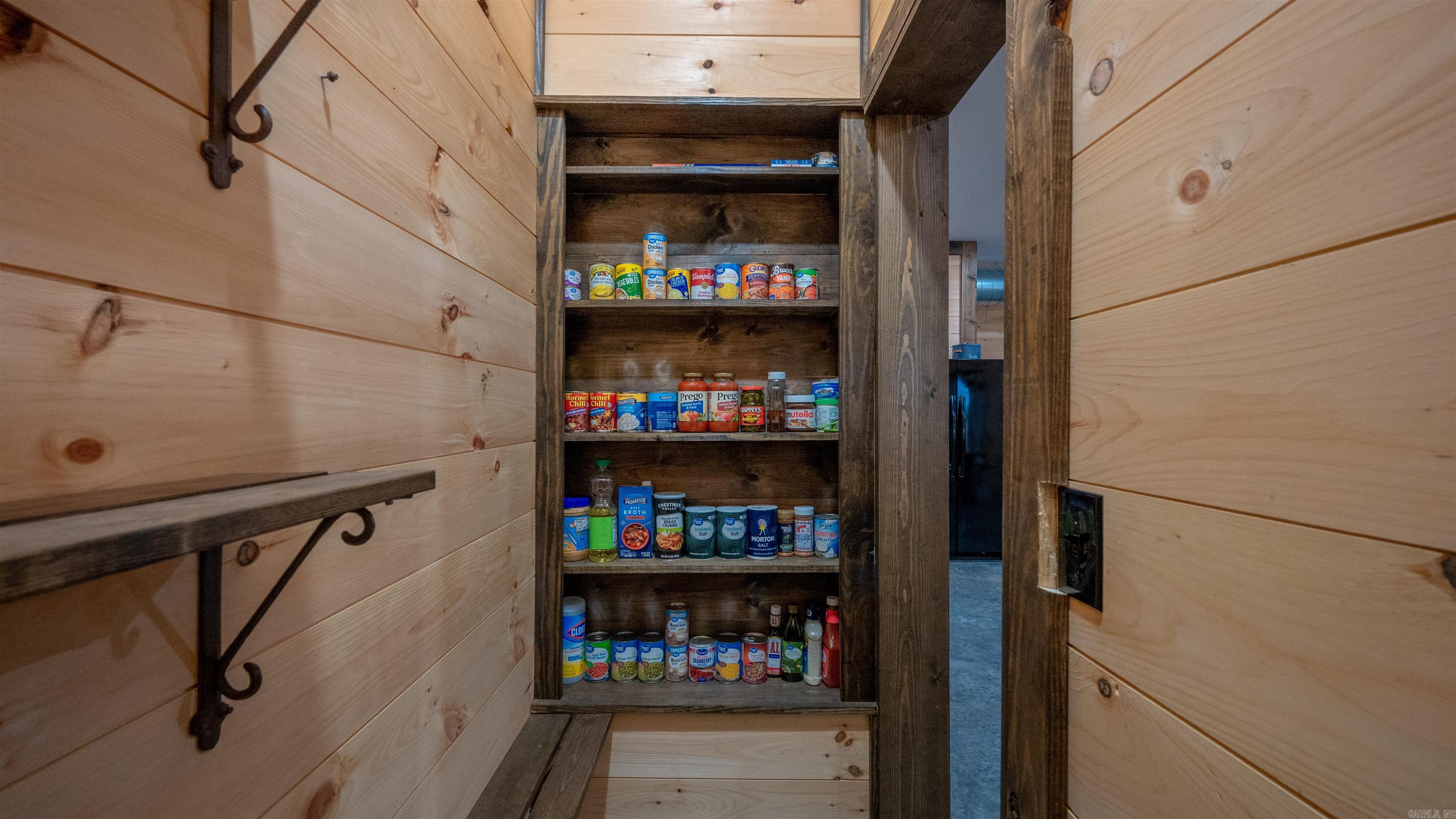 495 Shiloh  Greers Ferry, AR