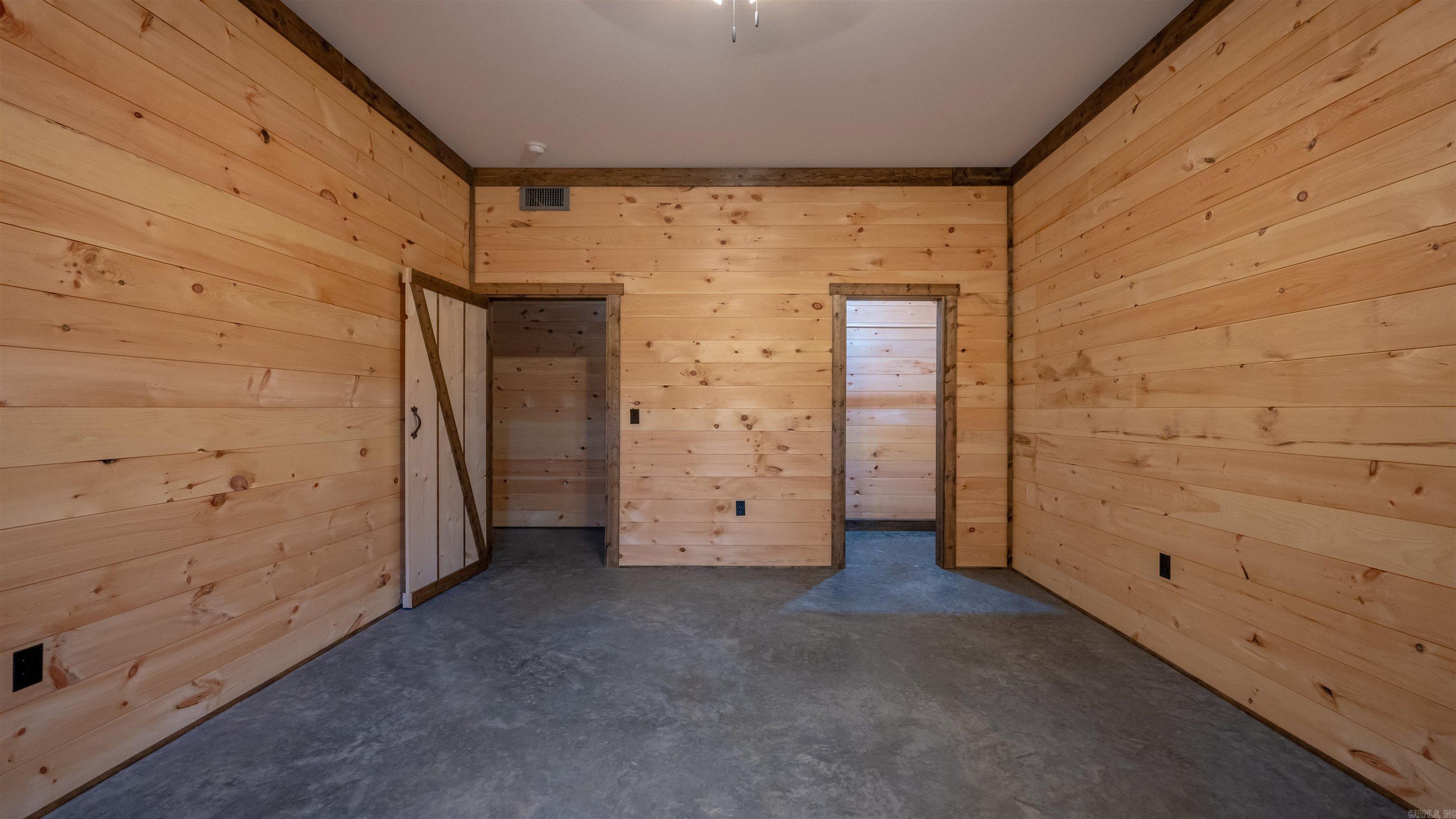 495 Shiloh  Greers Ferry, AR