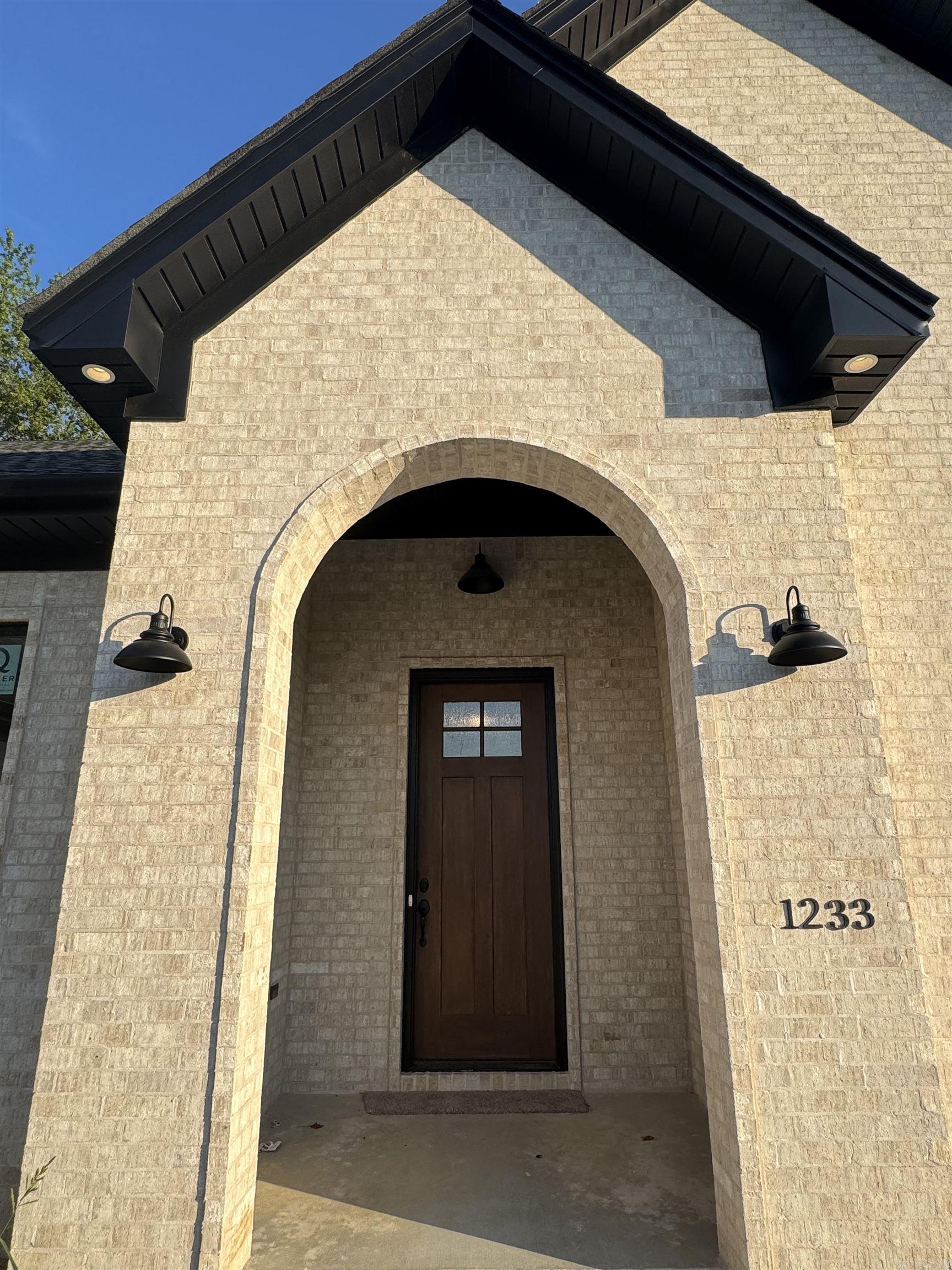 1233 Fern  Searcy, AR