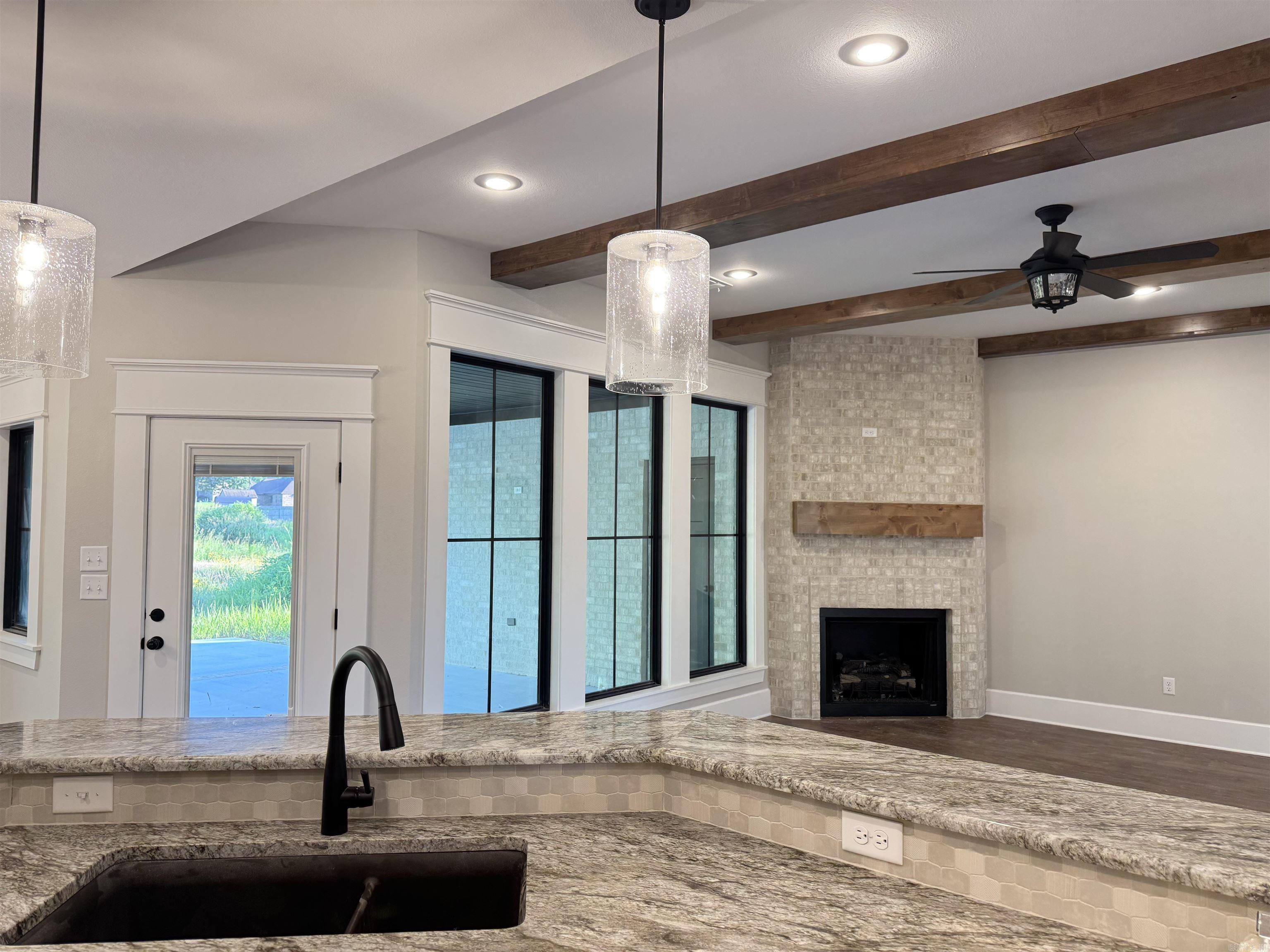 1233 Fern  Searcy, AR