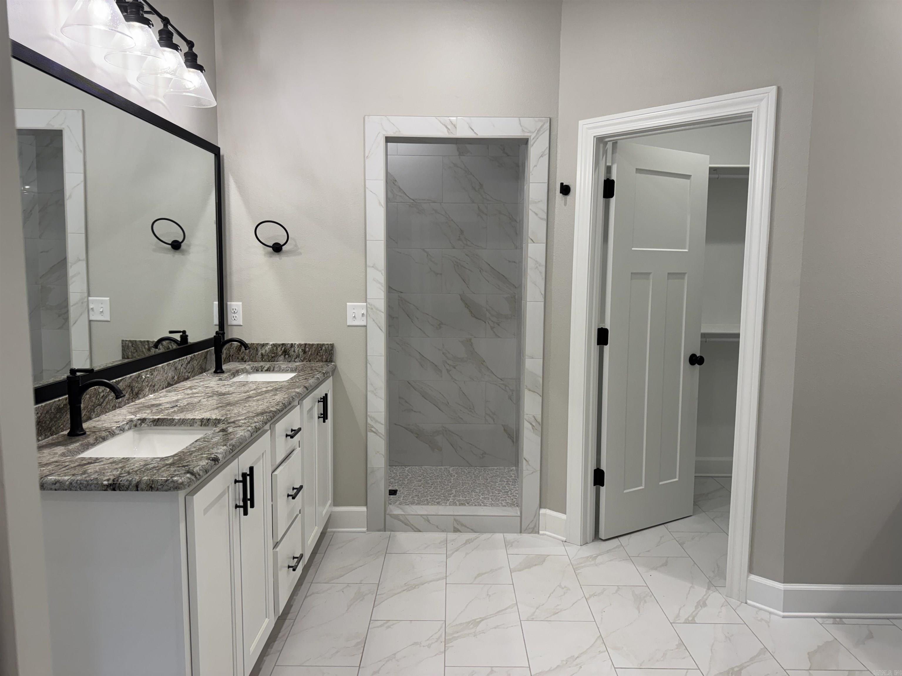 1233 Fern  Searcy, AR