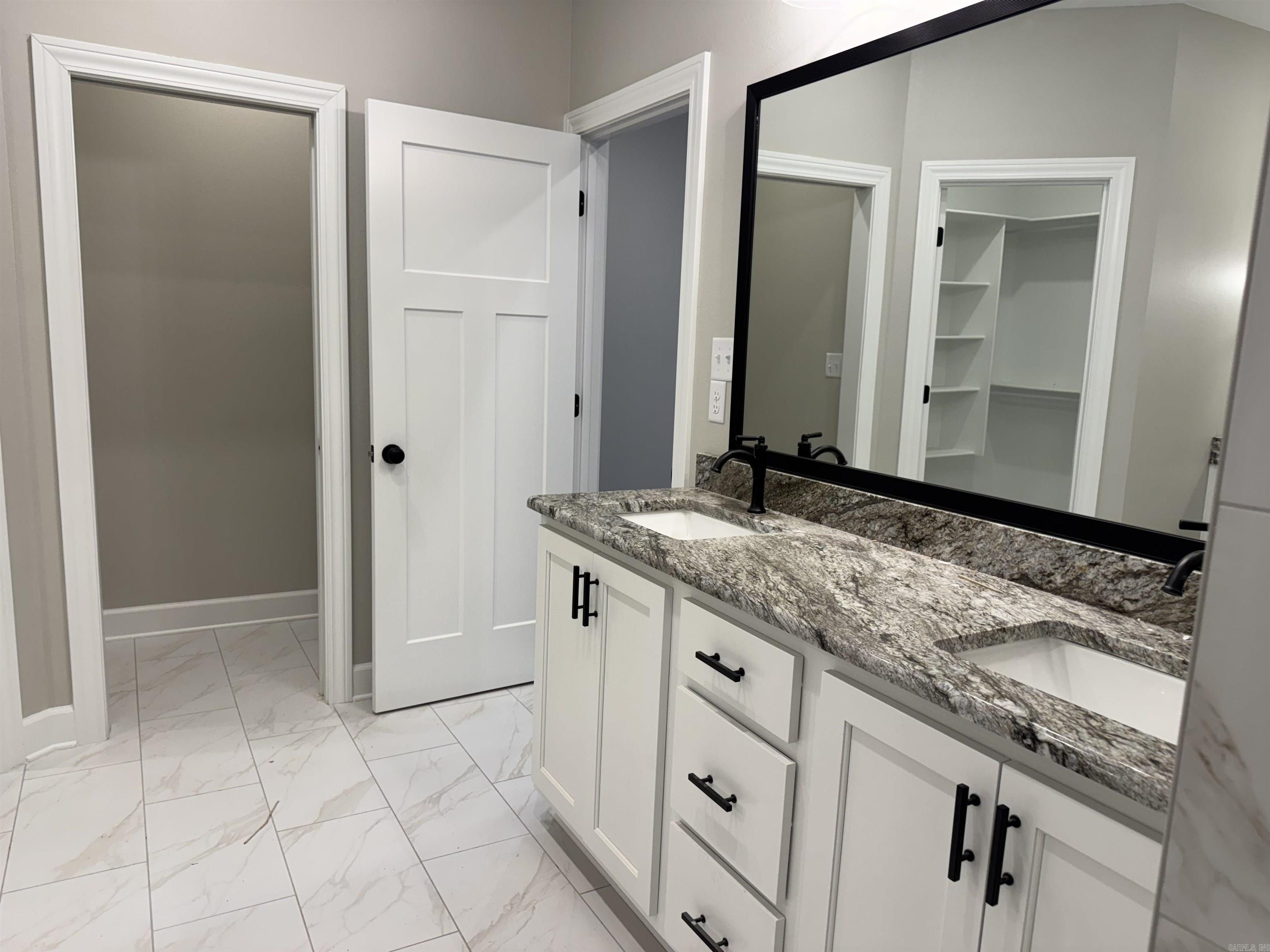 1233 Fern  Searcy, AR