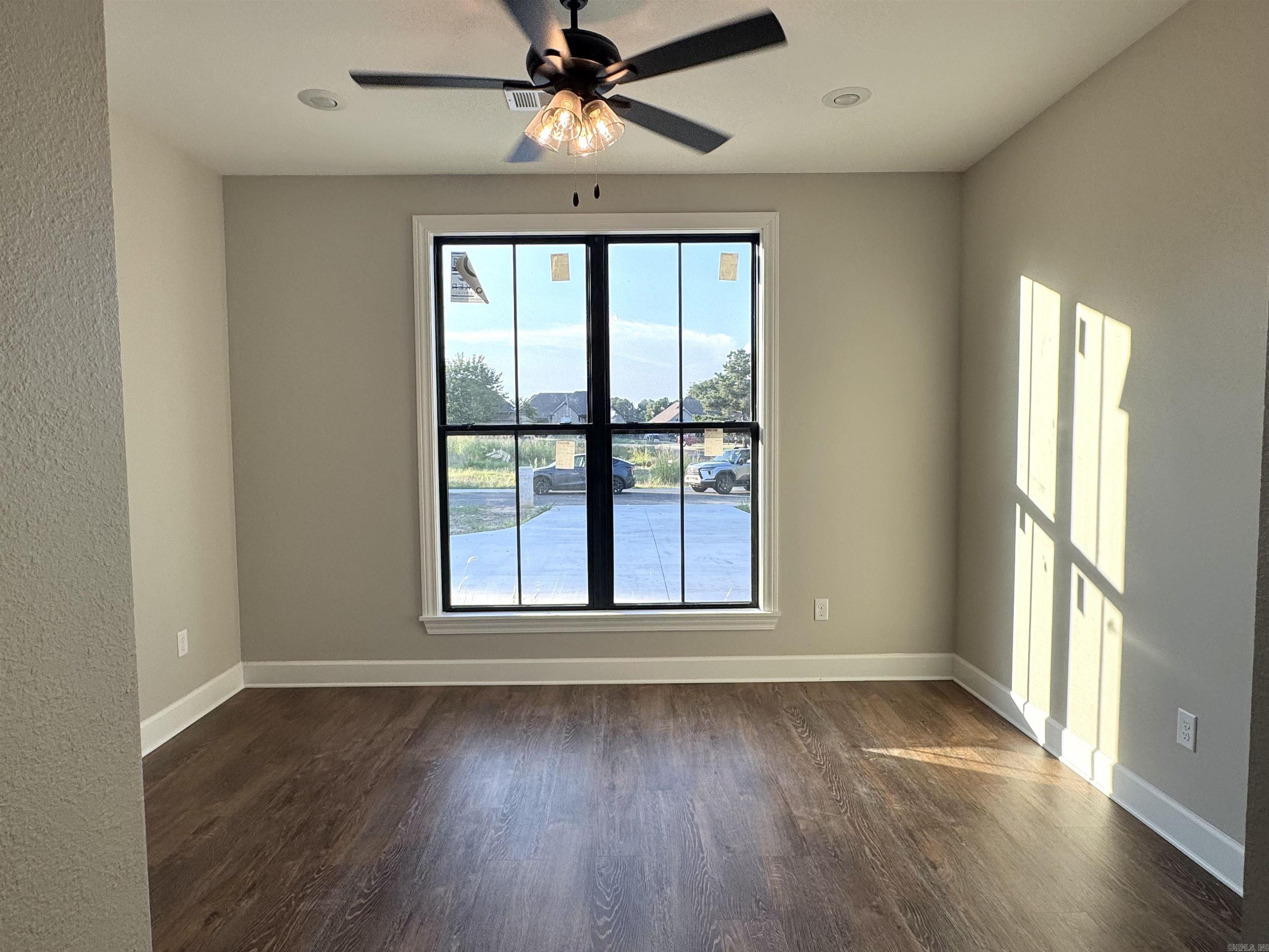 1233 Fern  Searcy, AR