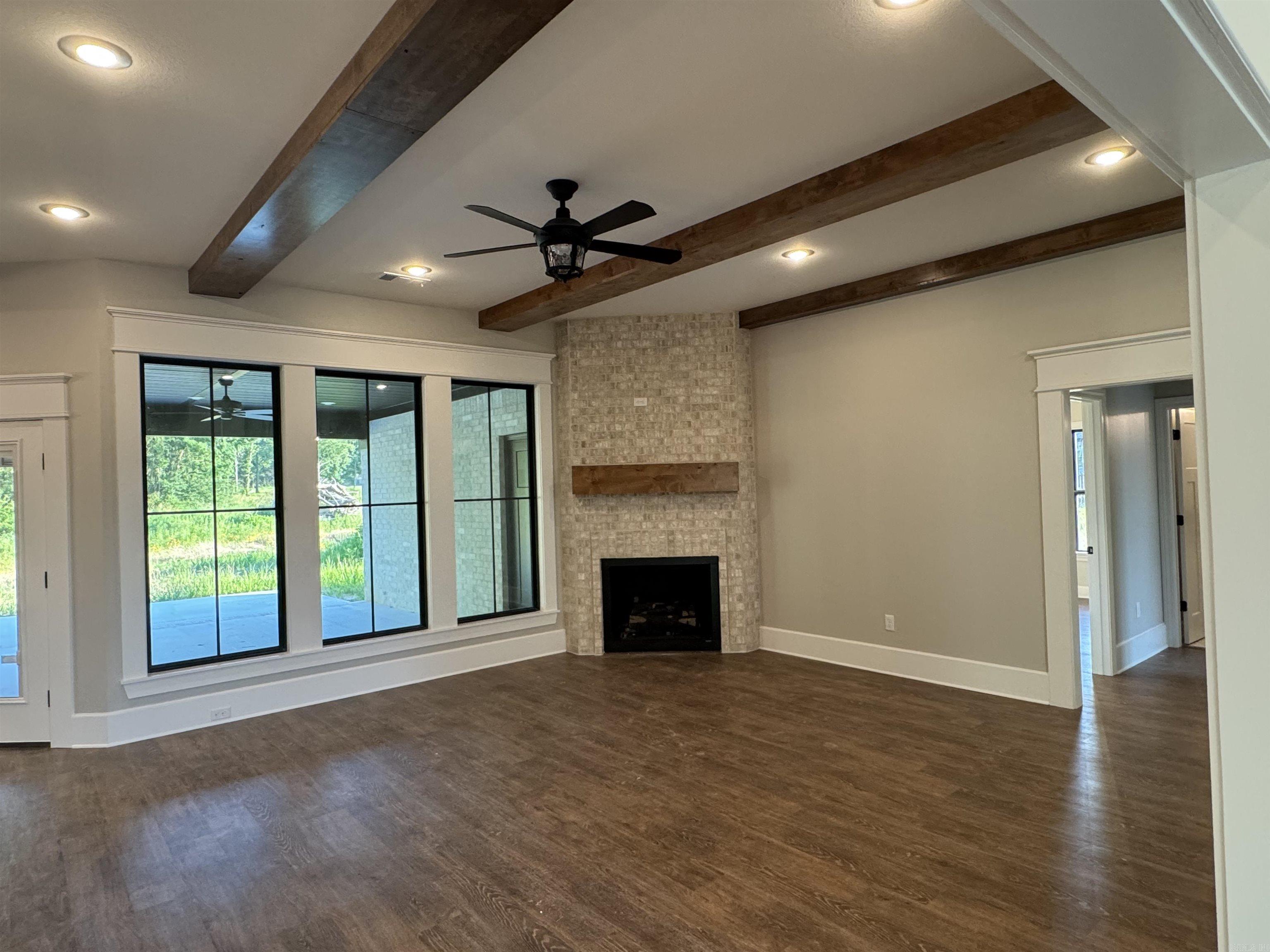 1233 Fern  Searcy, AR