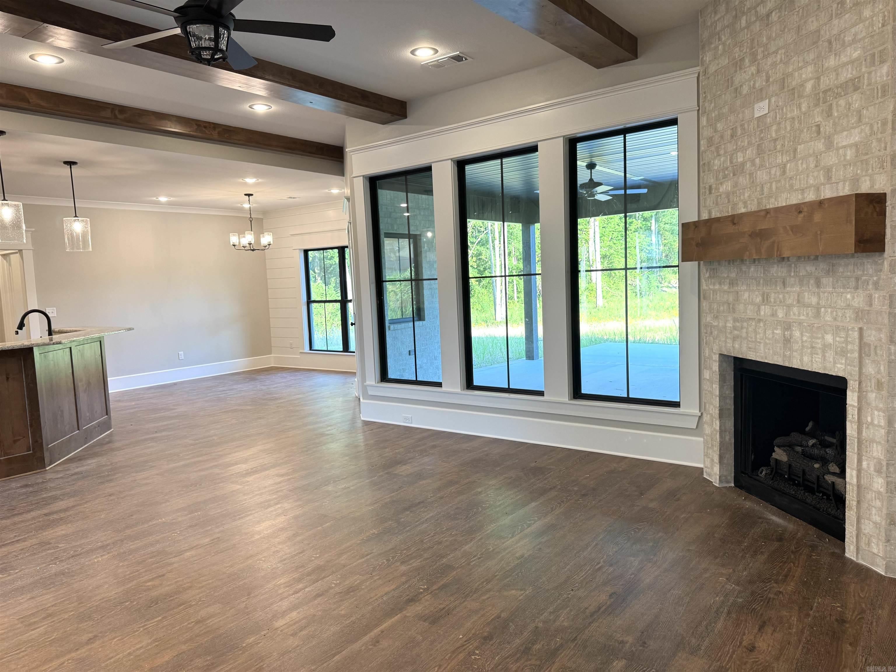 1233 Fern  Searcy, AR