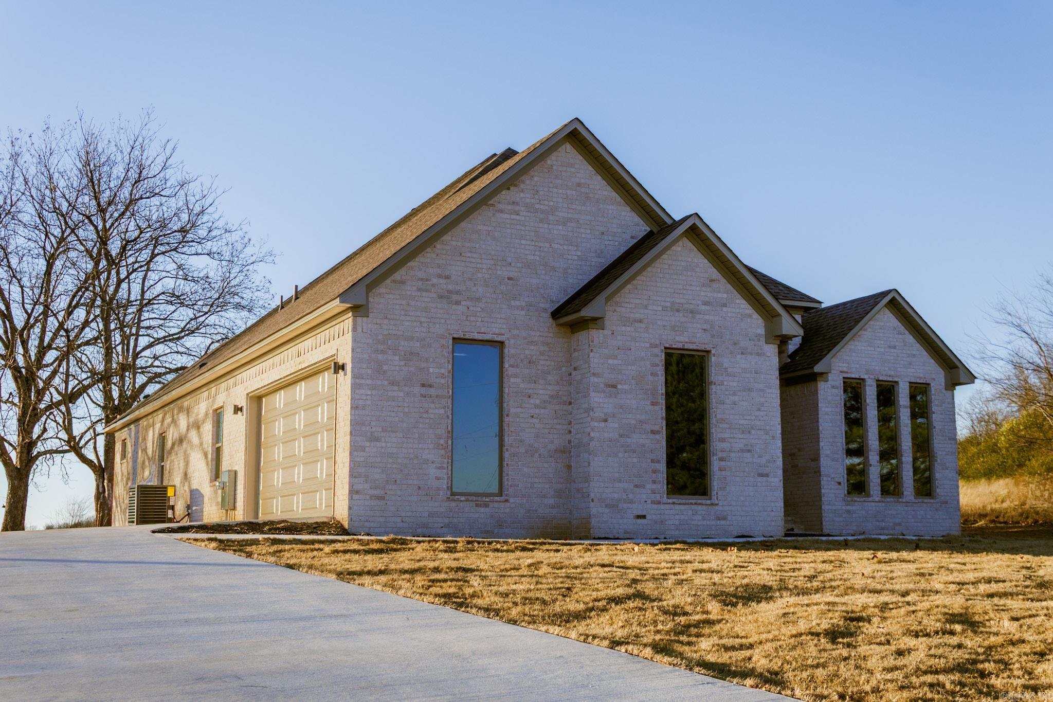 295 Castleberry Rd.  Greenbrier, AR