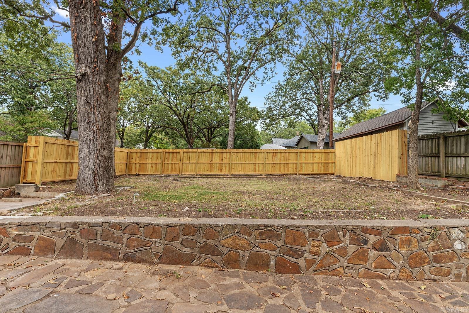 5124 Woodlawn  Little Rock, AR