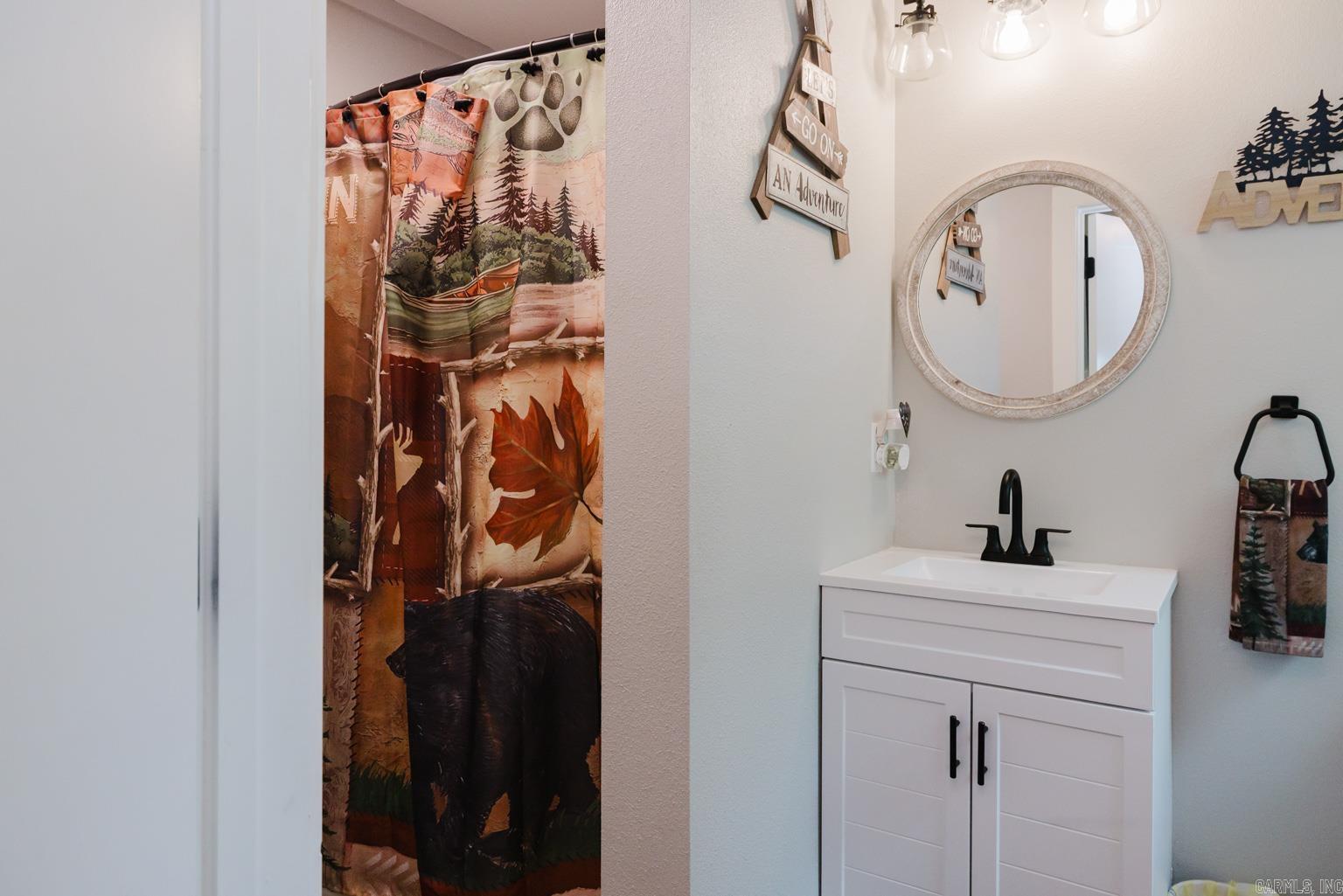 600 Hiram  Bauxite, AR