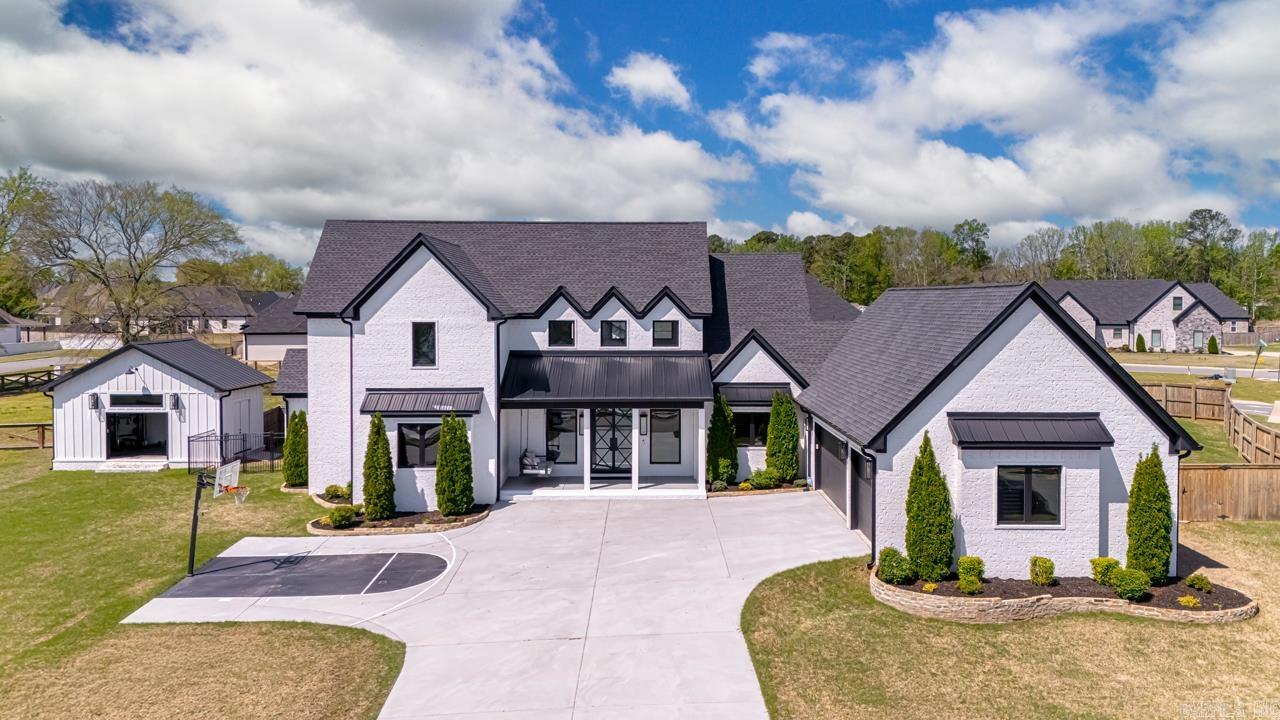 7509 S Shoreline  Benton, AR