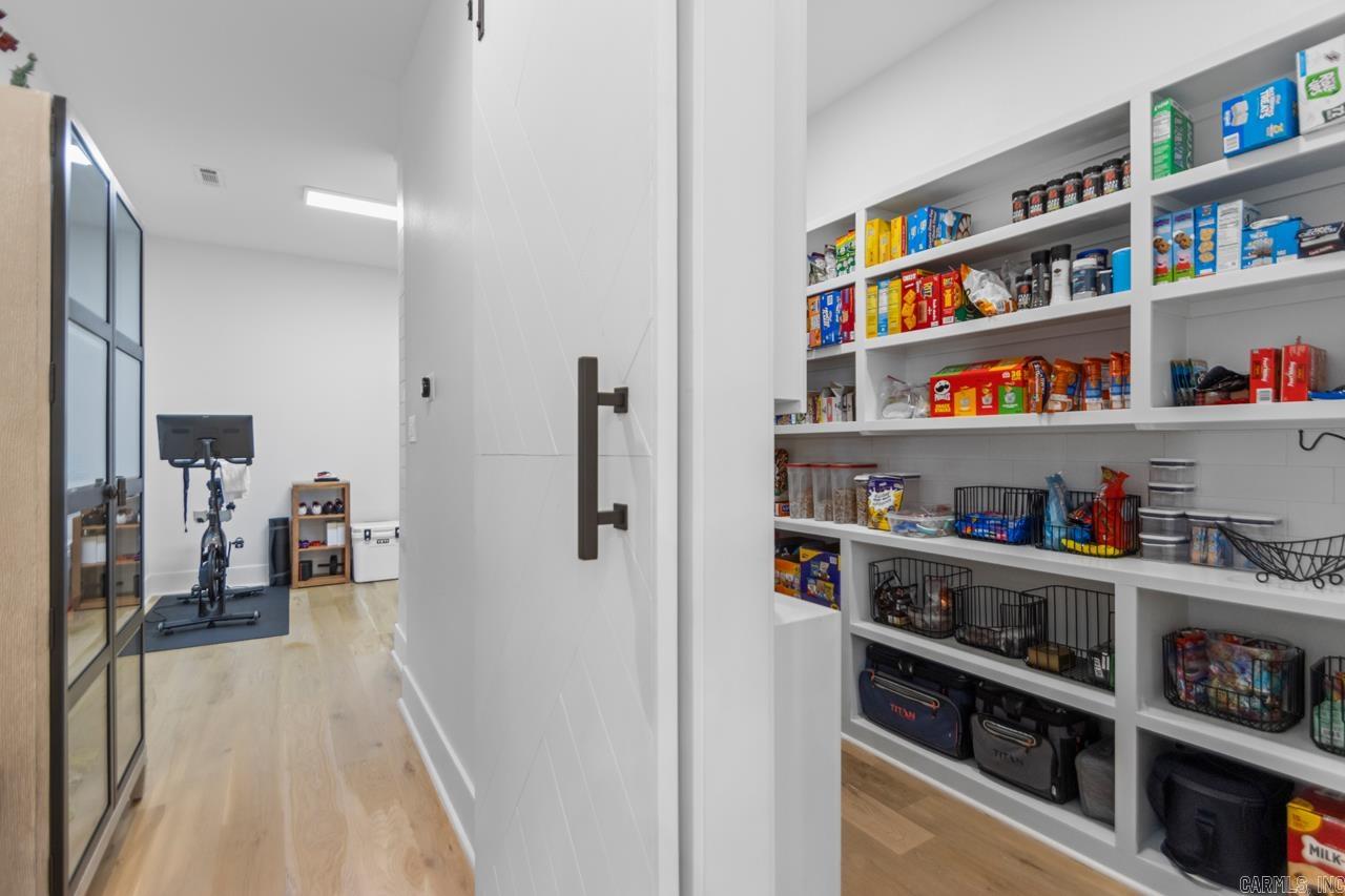 7509 S Shoreline  Benton, AR