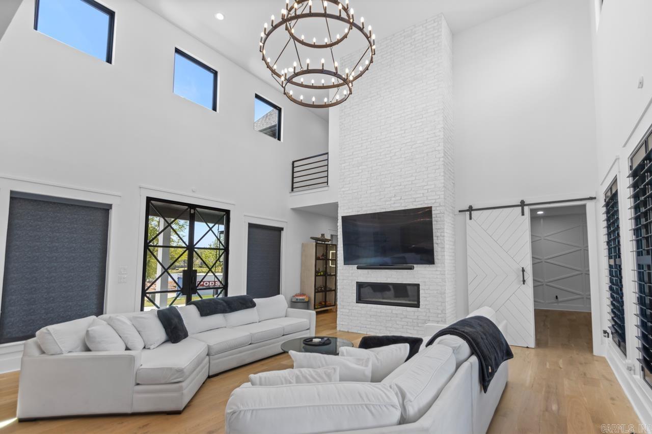 7509 S Shoreline  Benton, AR