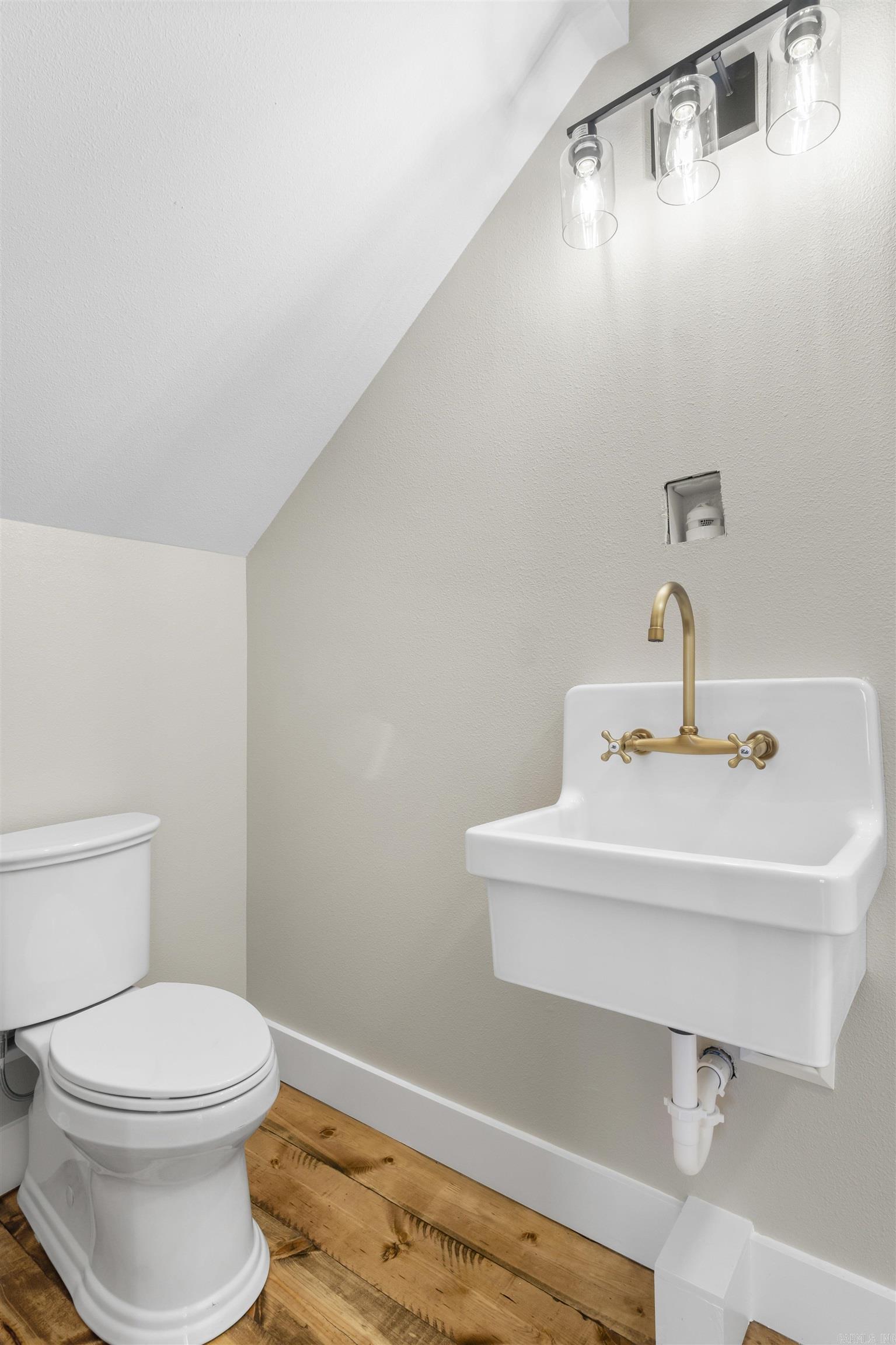 320 Martin Farm Road  Sherwood, AR