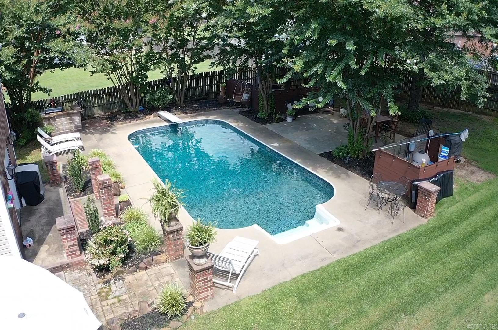 106 Red Oak  Searcy, AR