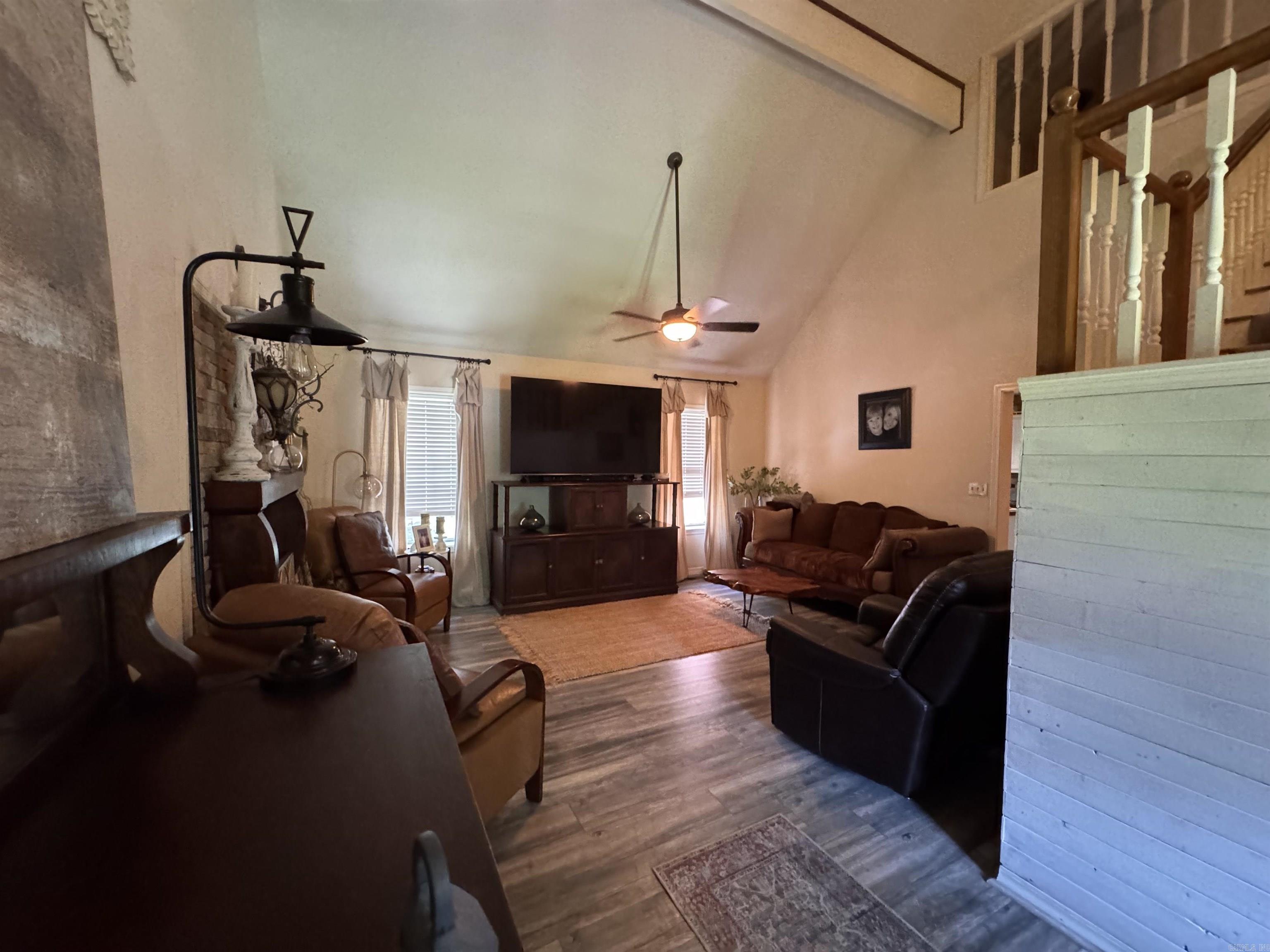 106 Red Oak  Searcy, AR