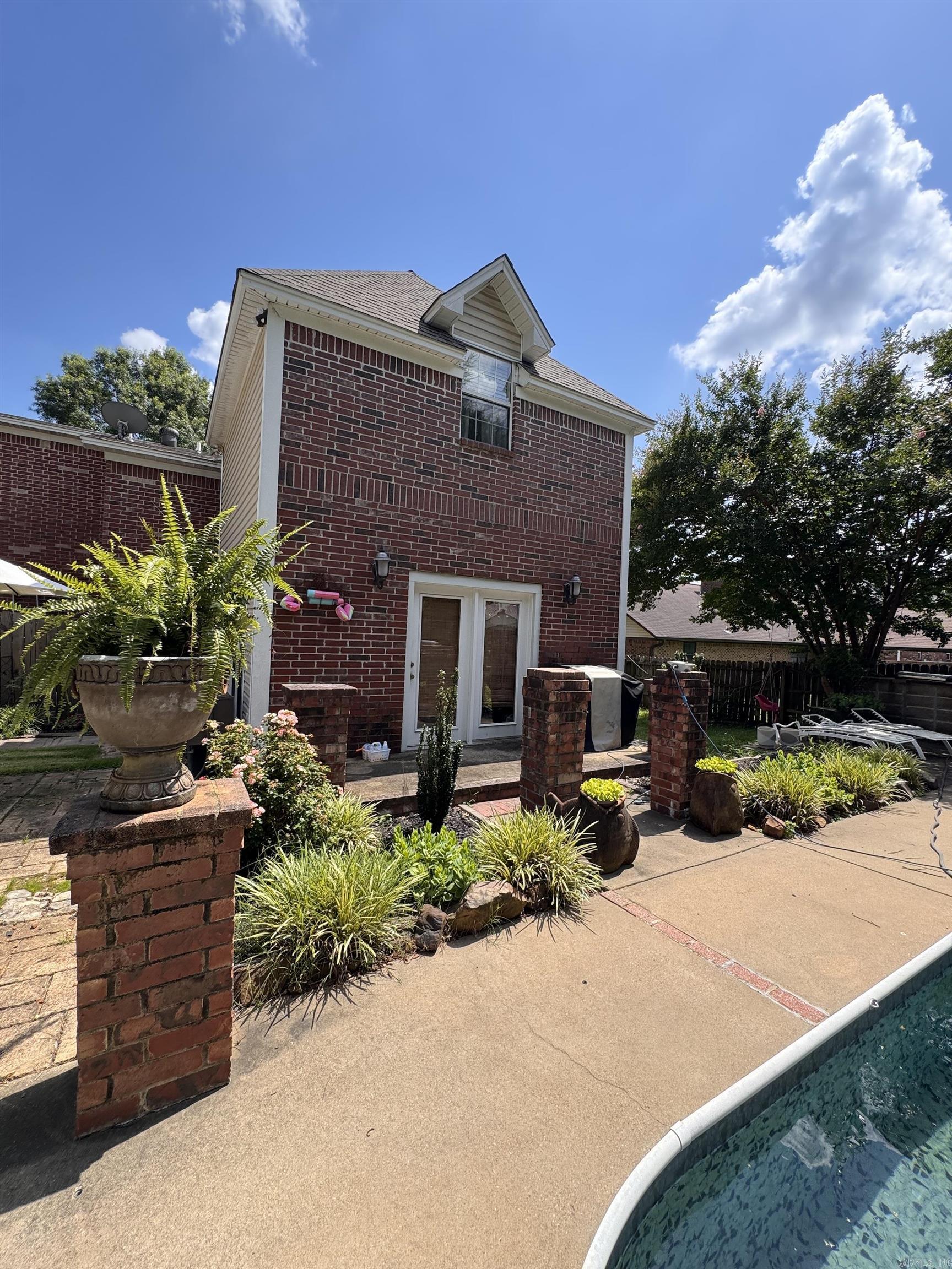 106 Red Oak  Searcy, AR