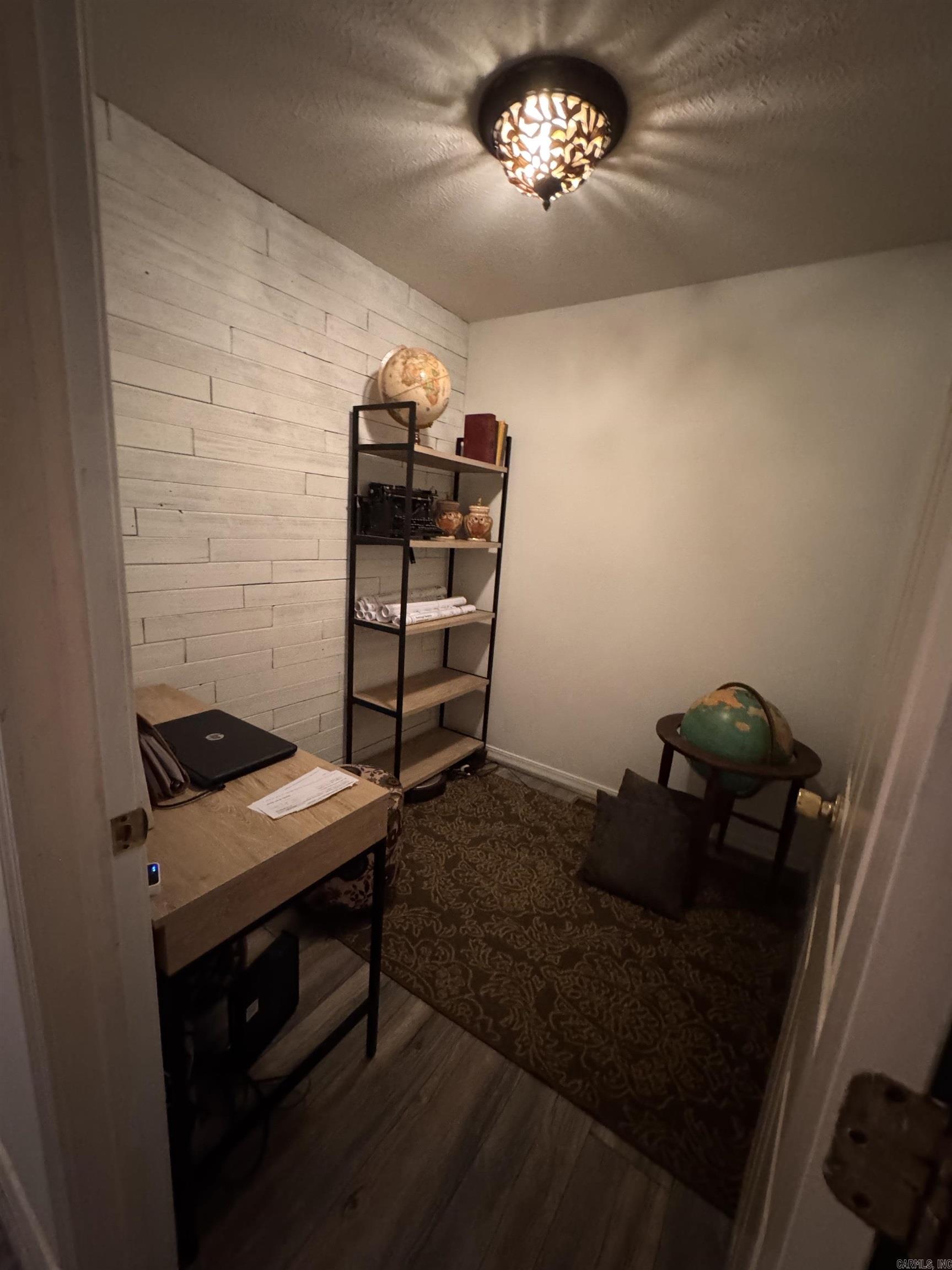 106 Red Oak  Searcy, AR