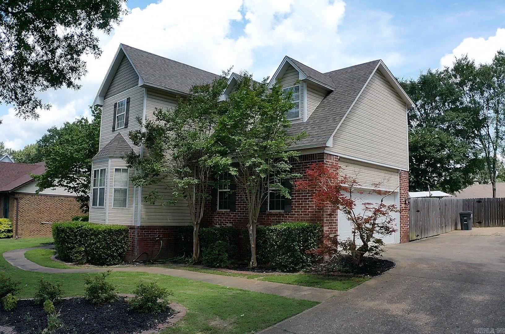 106 Red Oak  Searcy, AR