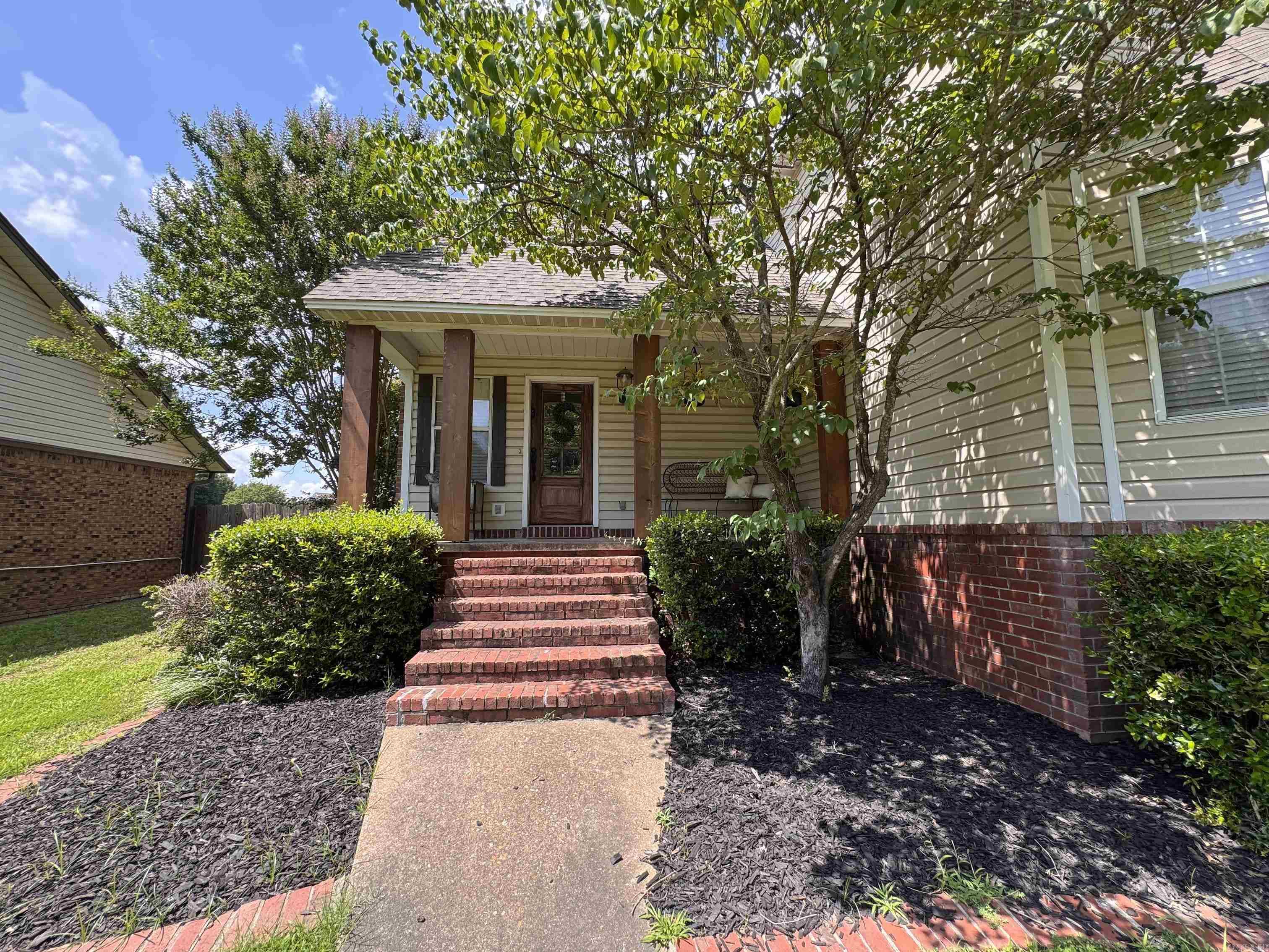 106 Red Oak  Searcy, AR