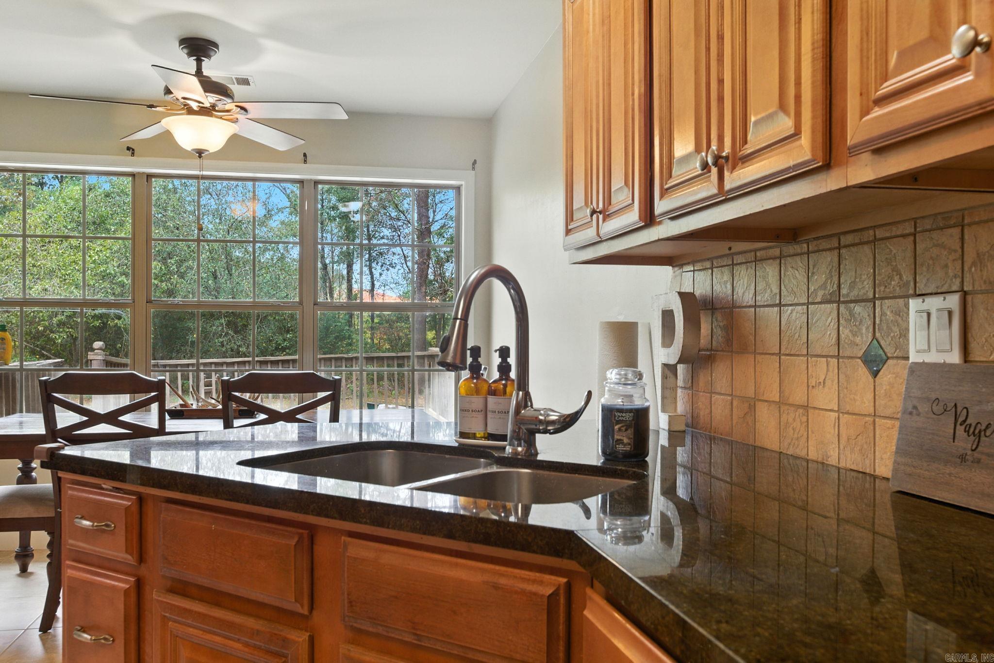 1073 Fox Hunt  Alexander, AR