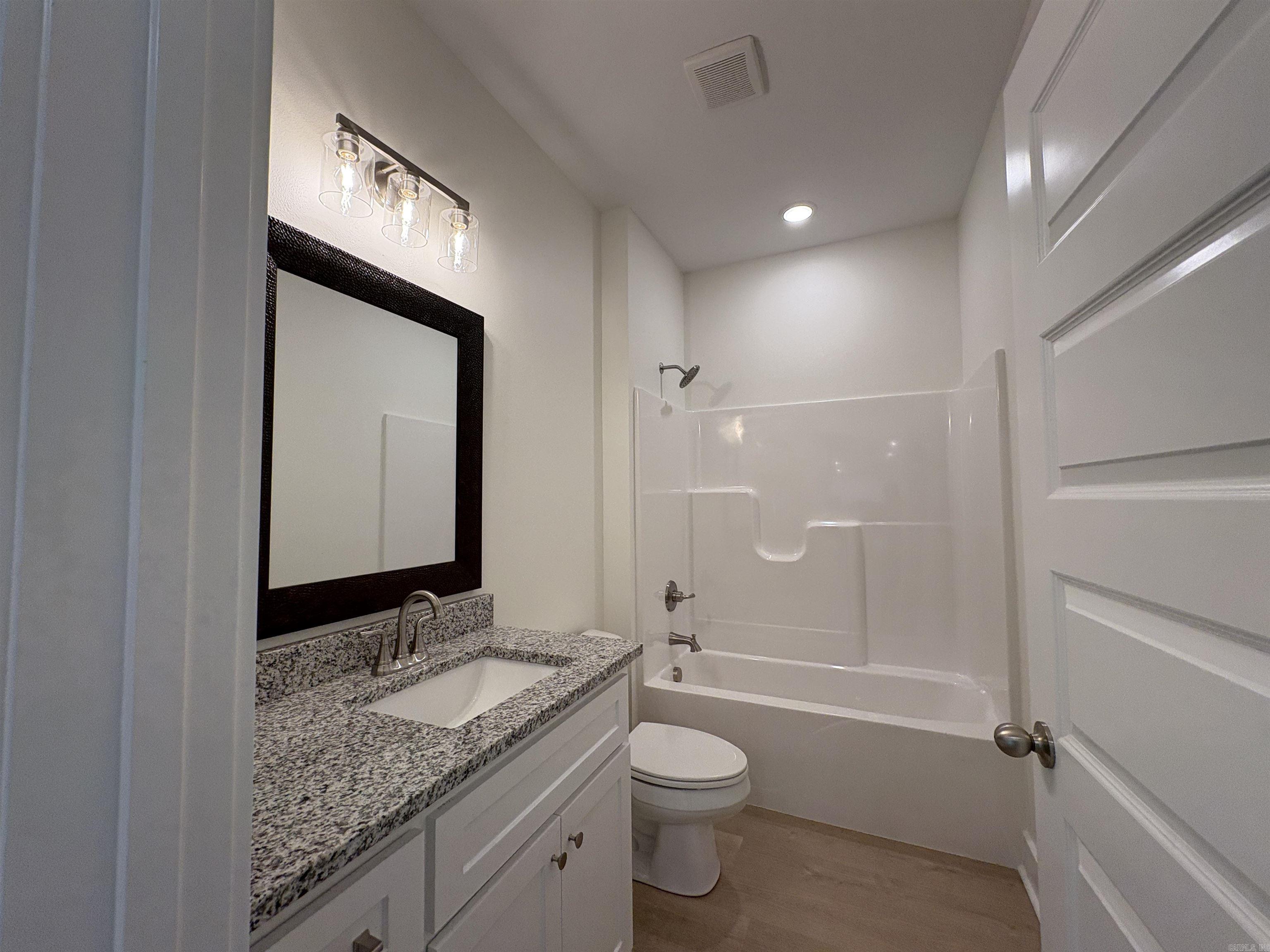 2-B Silverleaf  Greenbrier, AR